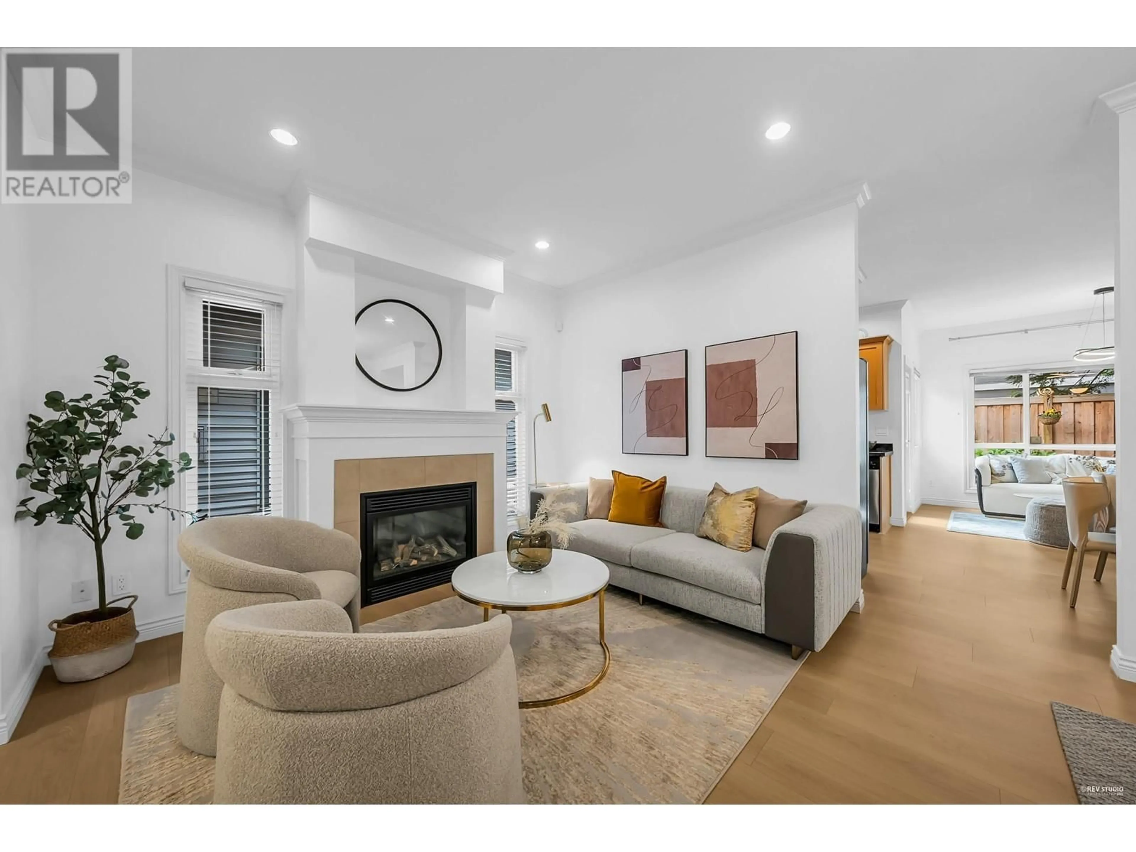 Living room with furniture, unknown for 10 - 11100 NO. 1 ROAD, Richmond British Columbia V7E1S5