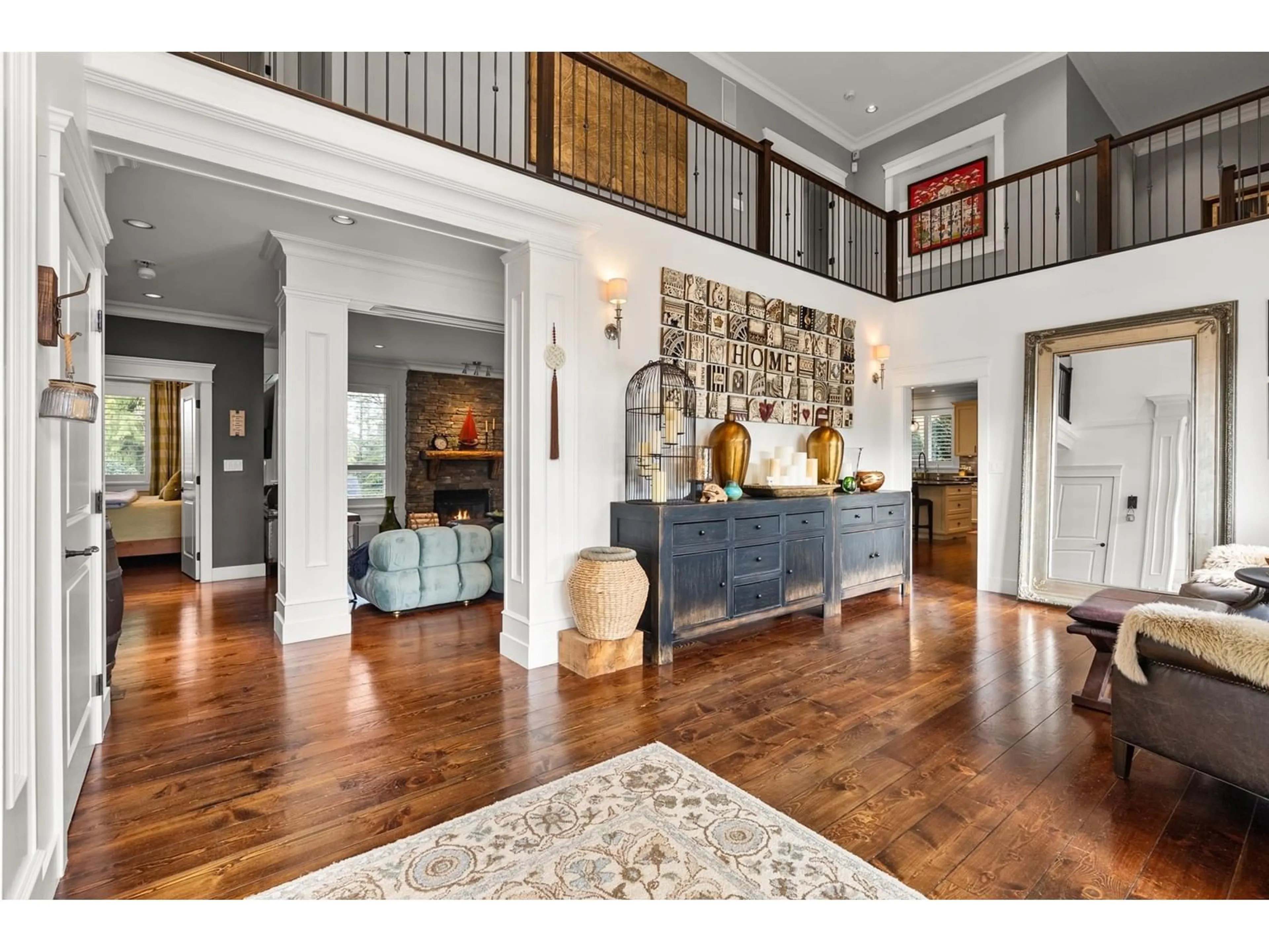 Indoor entryway for 14433 33A, Surrey British Columbia V4P3N5