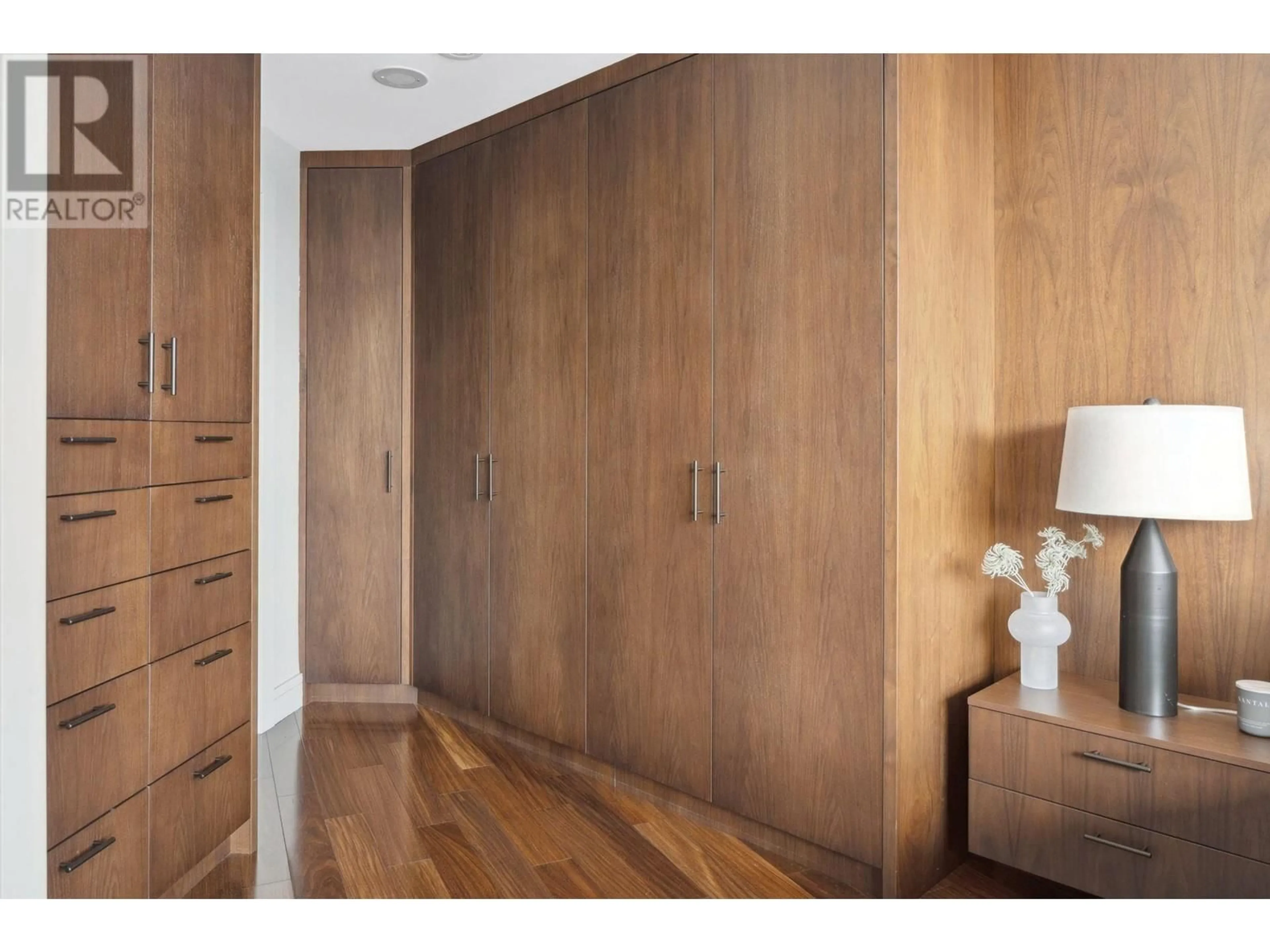 Storage room or clothes room or walk-in closet for 202 - 628 KINGHORNE MEWS, Vancouver British Columbia V6Z3H6