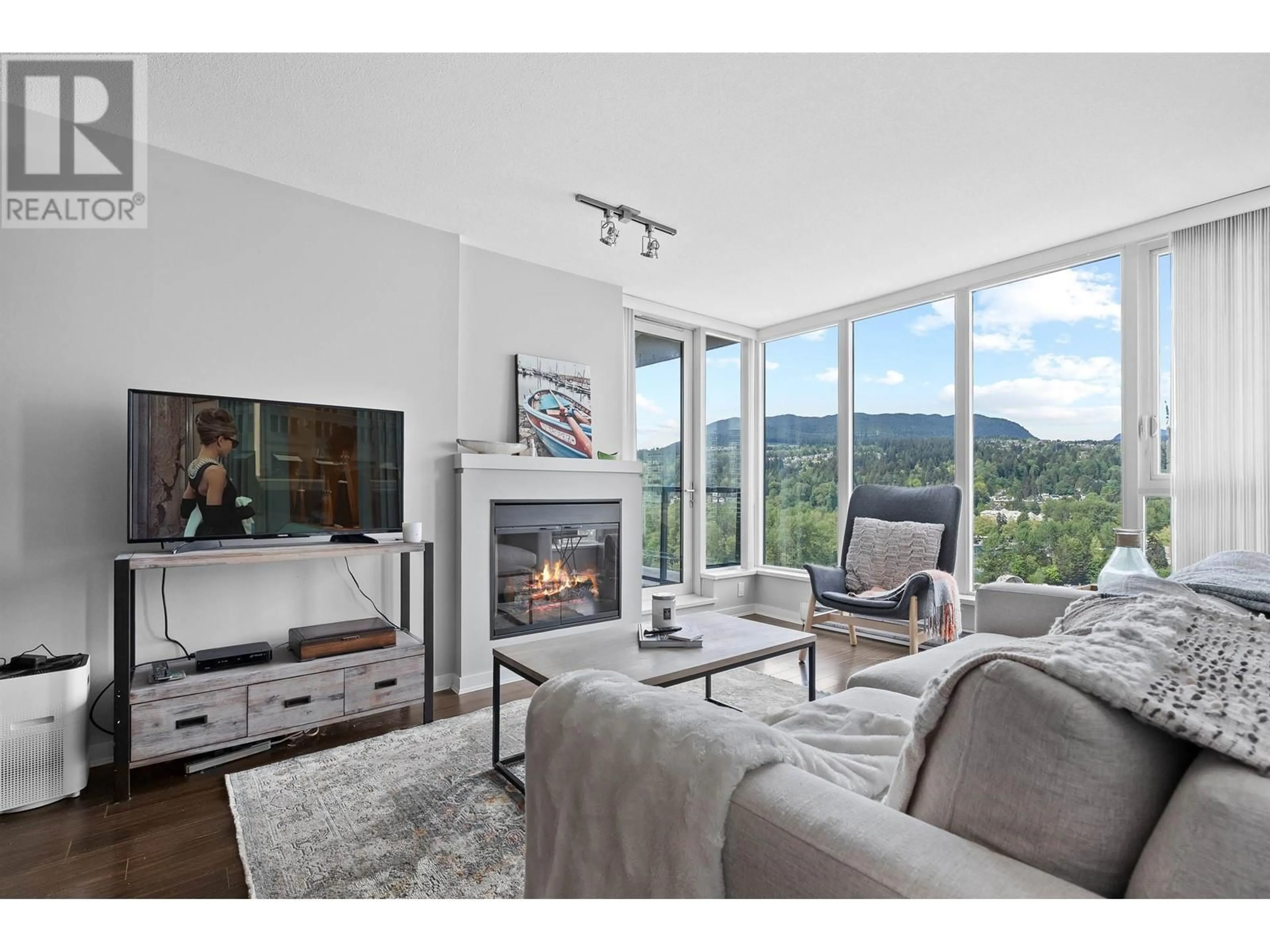 Living room with furniture, unknown for 2007 - 651 NOOTKA WAY, Port Moody British Columbia V3H0A1