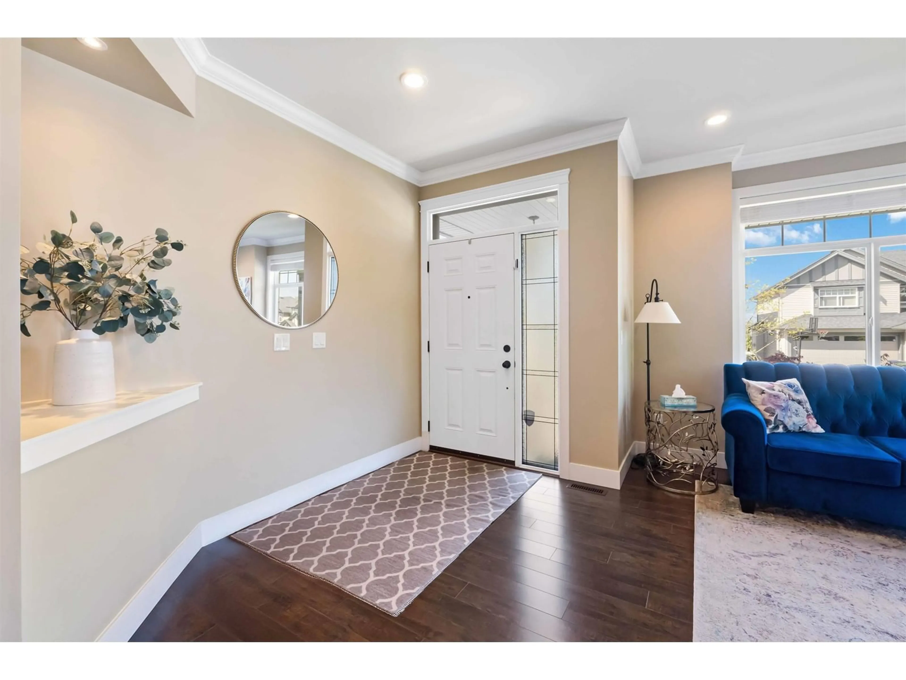 Indoor entryway for 14772 61A, Surrey British Columbia V3S7Z5