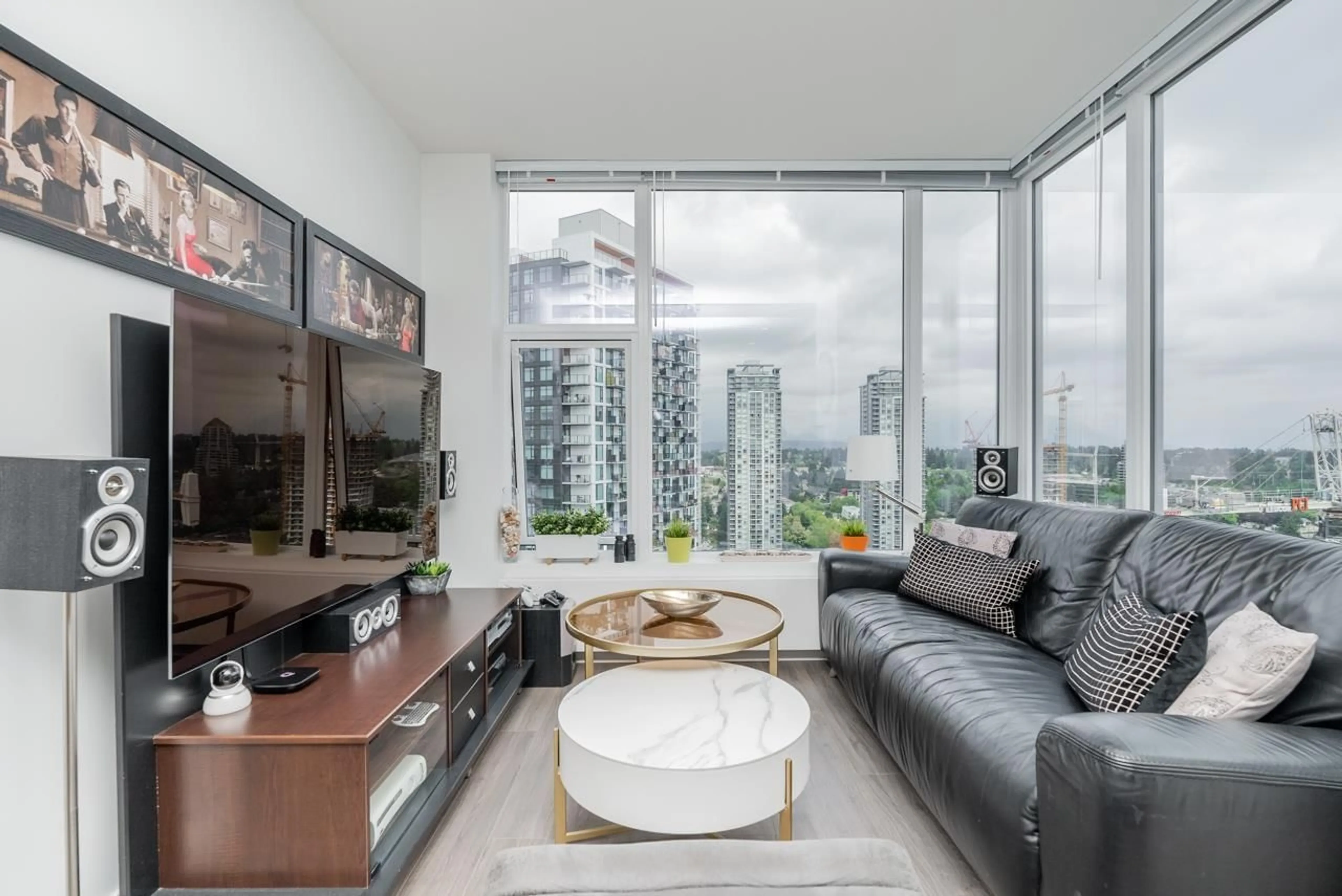 Living room with furniture, unknown for 2508 - 13655 FRASER, Surrey British Columbia V3T0P8