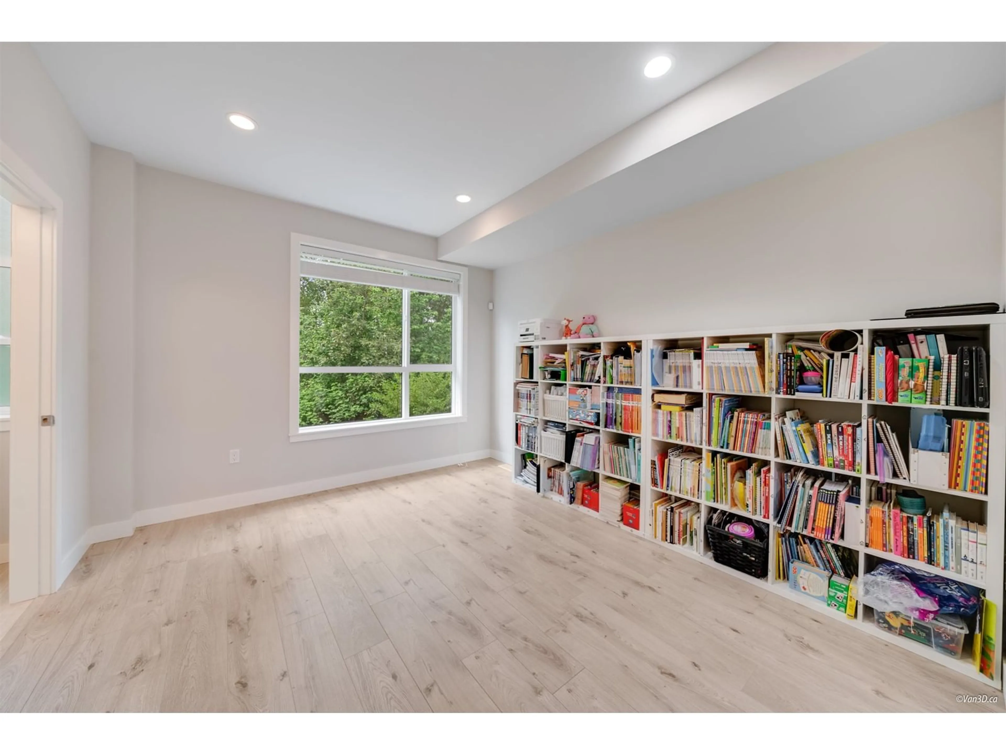 A pic of a room for 52 - 8413 MIDTOWN WAY, Chilliwack British Columbia V2P0G7