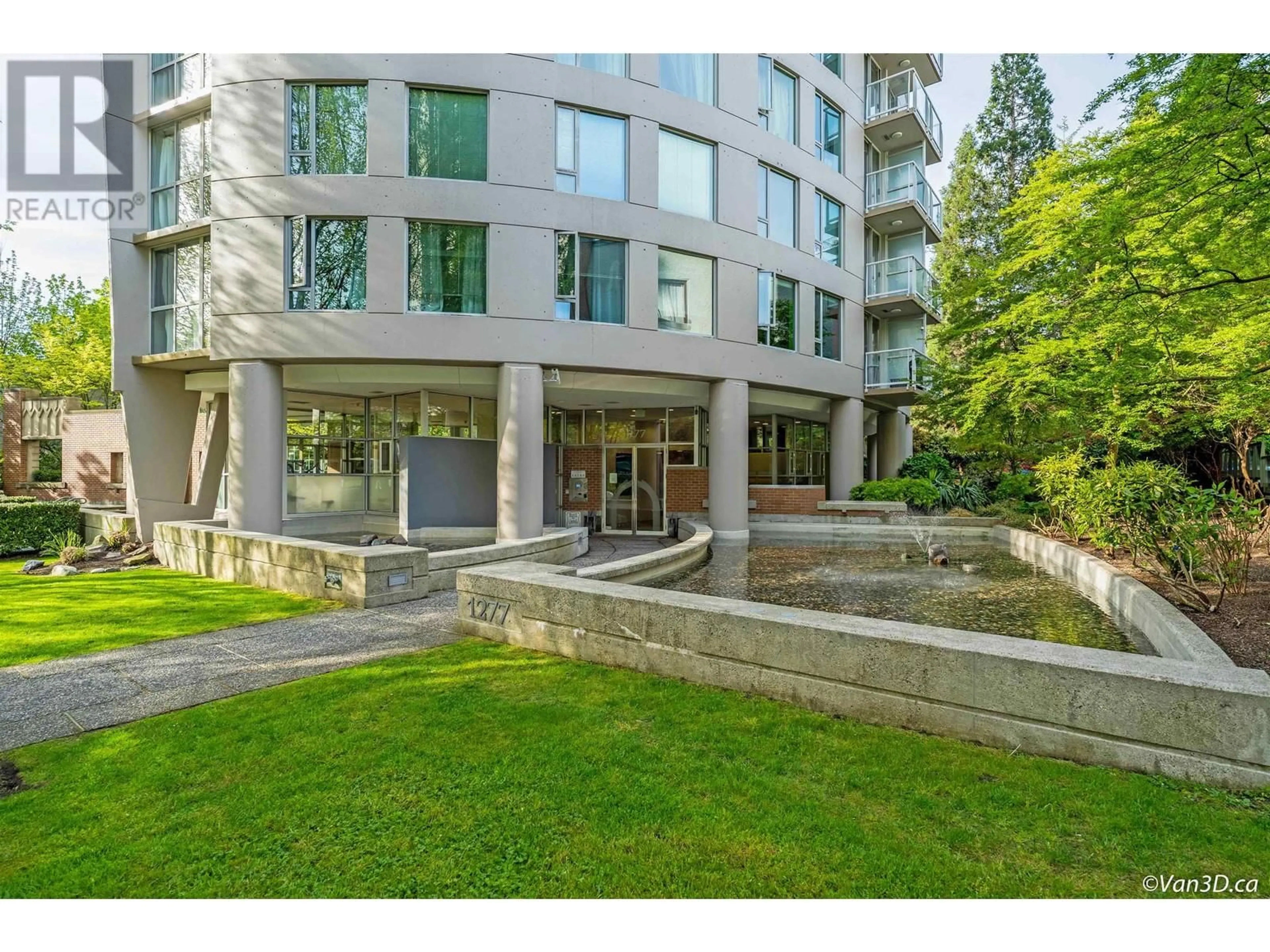 Indoor foyer for 305 - 1277 NELSON STREET, Vancouver British Columbia V6E4M8