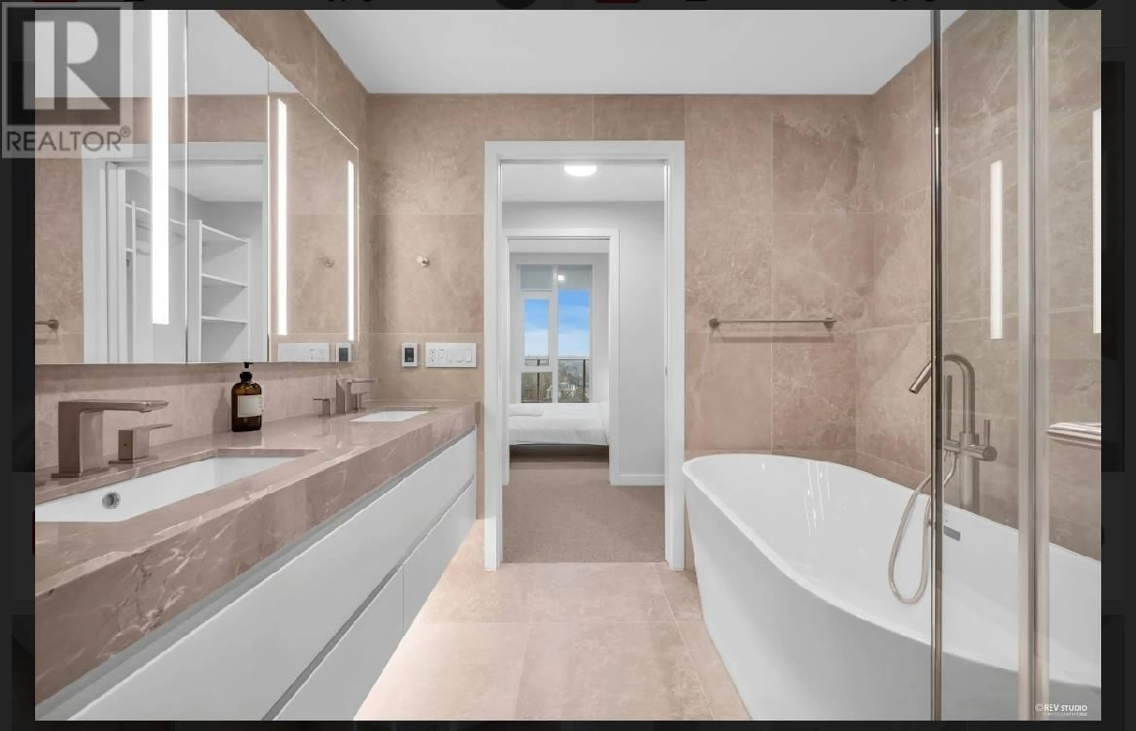 Contemporary bathroom, ceramic/tile floor for 1304 - 7433 CAMBIE STREET, Vancouver British Columbia V6P0J8