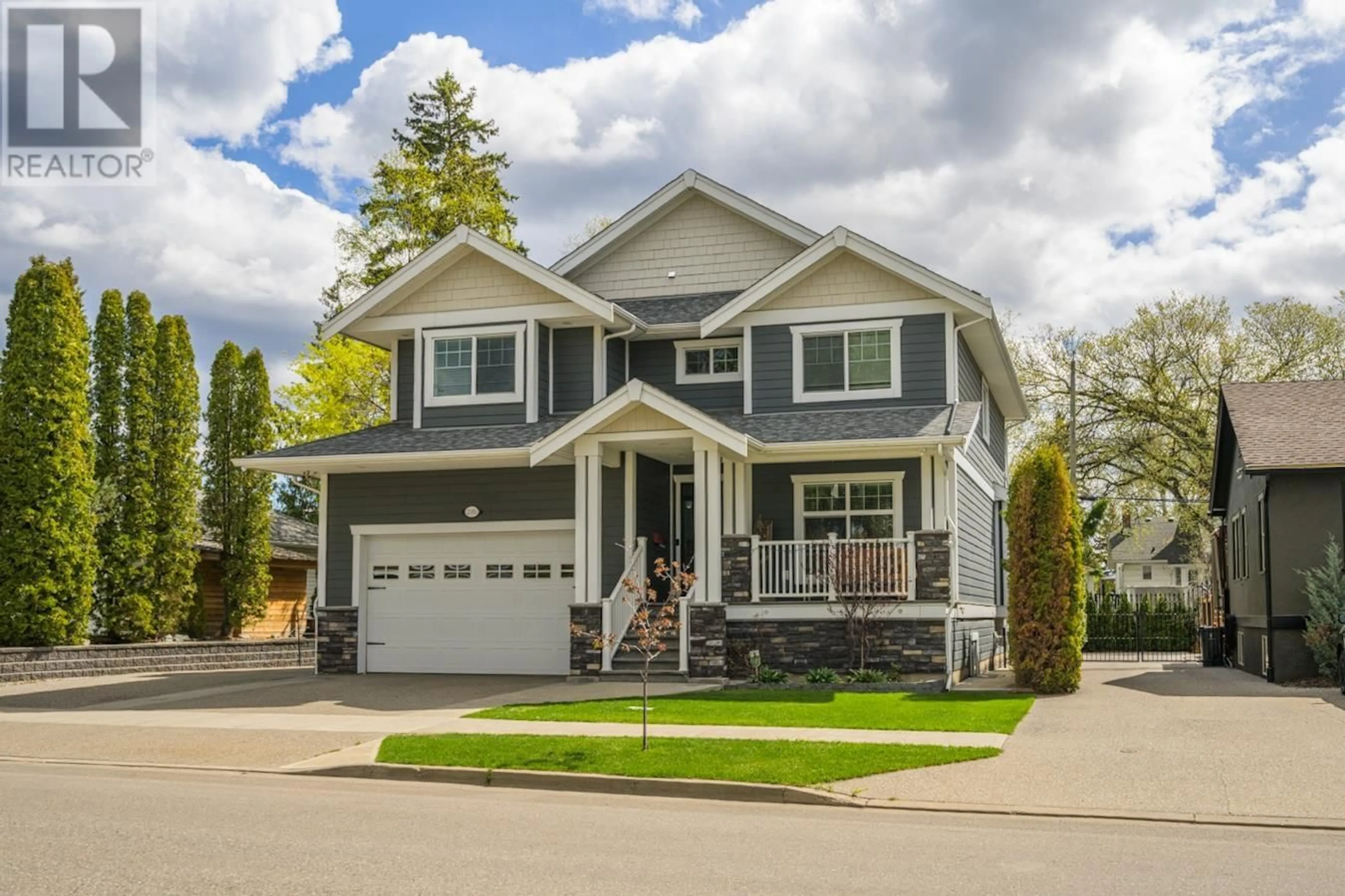 Home with vinyl exterior material, street for 2181 LAURIER CRESCENT, Prince George British Columbia V2M2A5