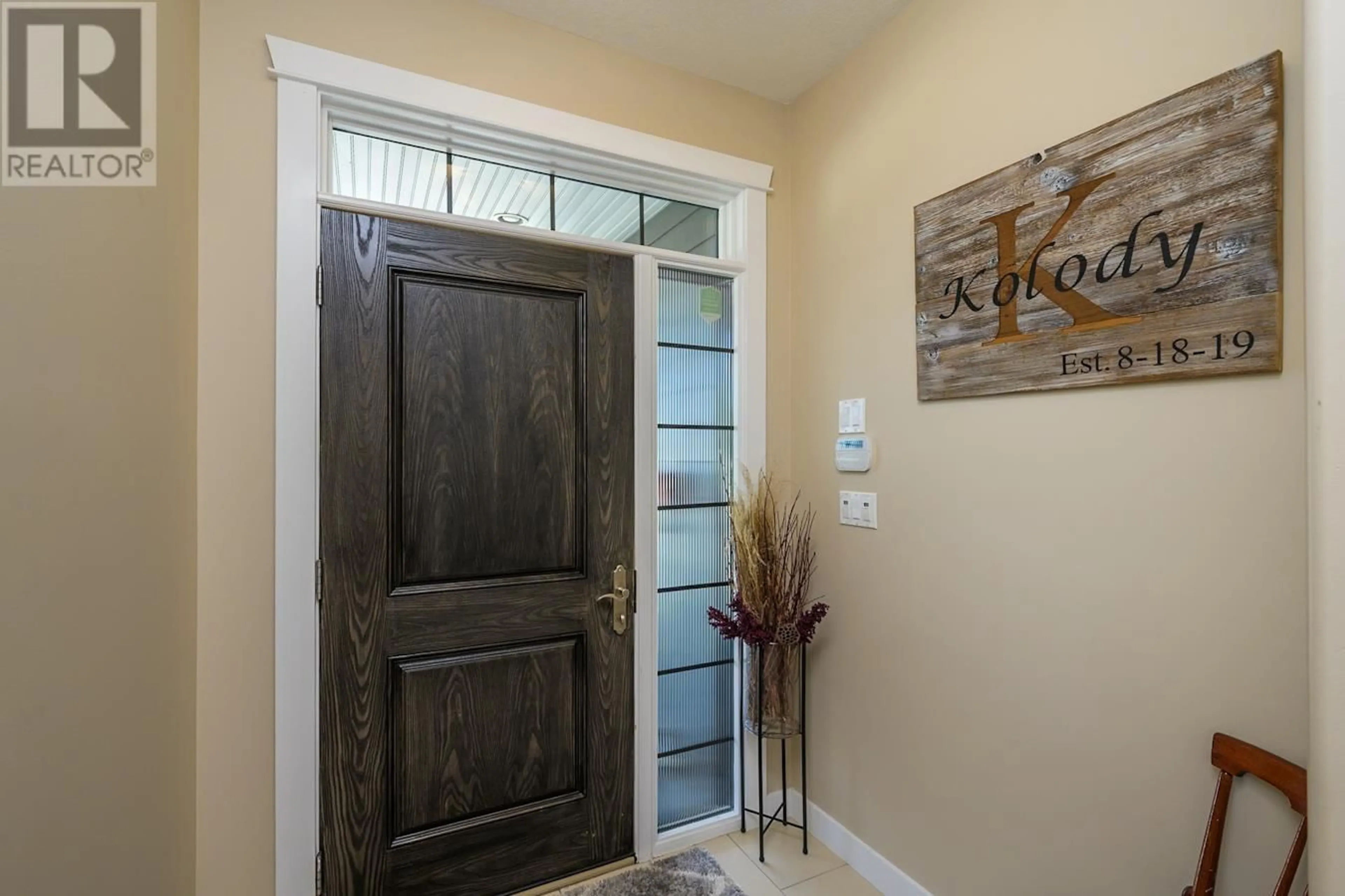 Indoor entryway for 2181 LAURIER CRESCENT, Prince George British Columbia V2M2A5