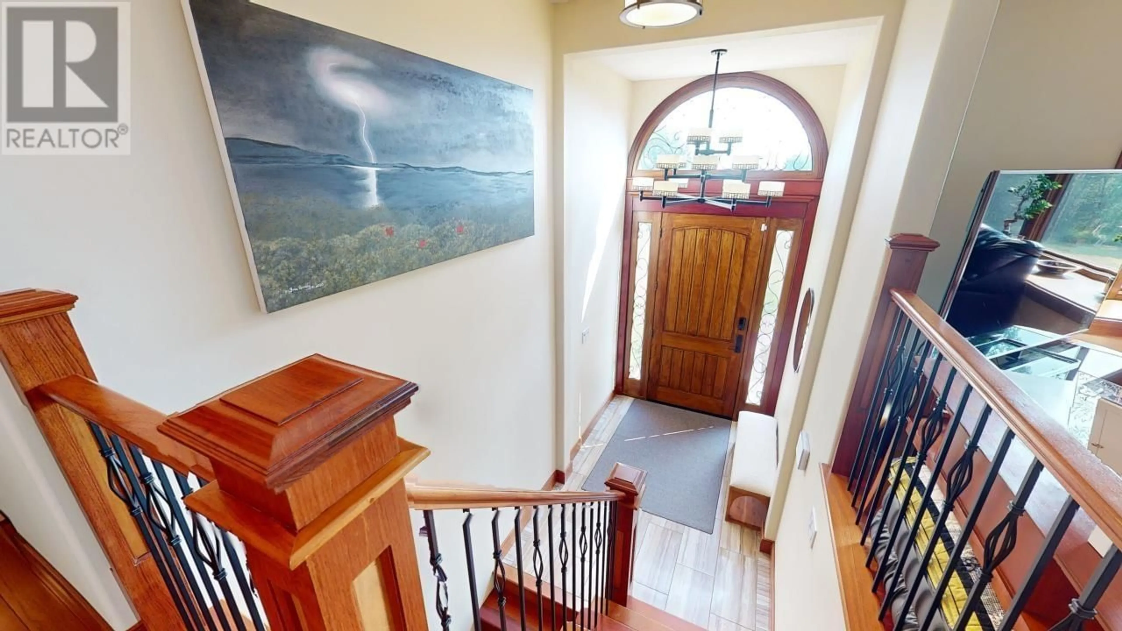 Indoor foyer for 13370 CHARLIE LAKE CRESCENT, Charlie Lake British Columbia V0C1H0