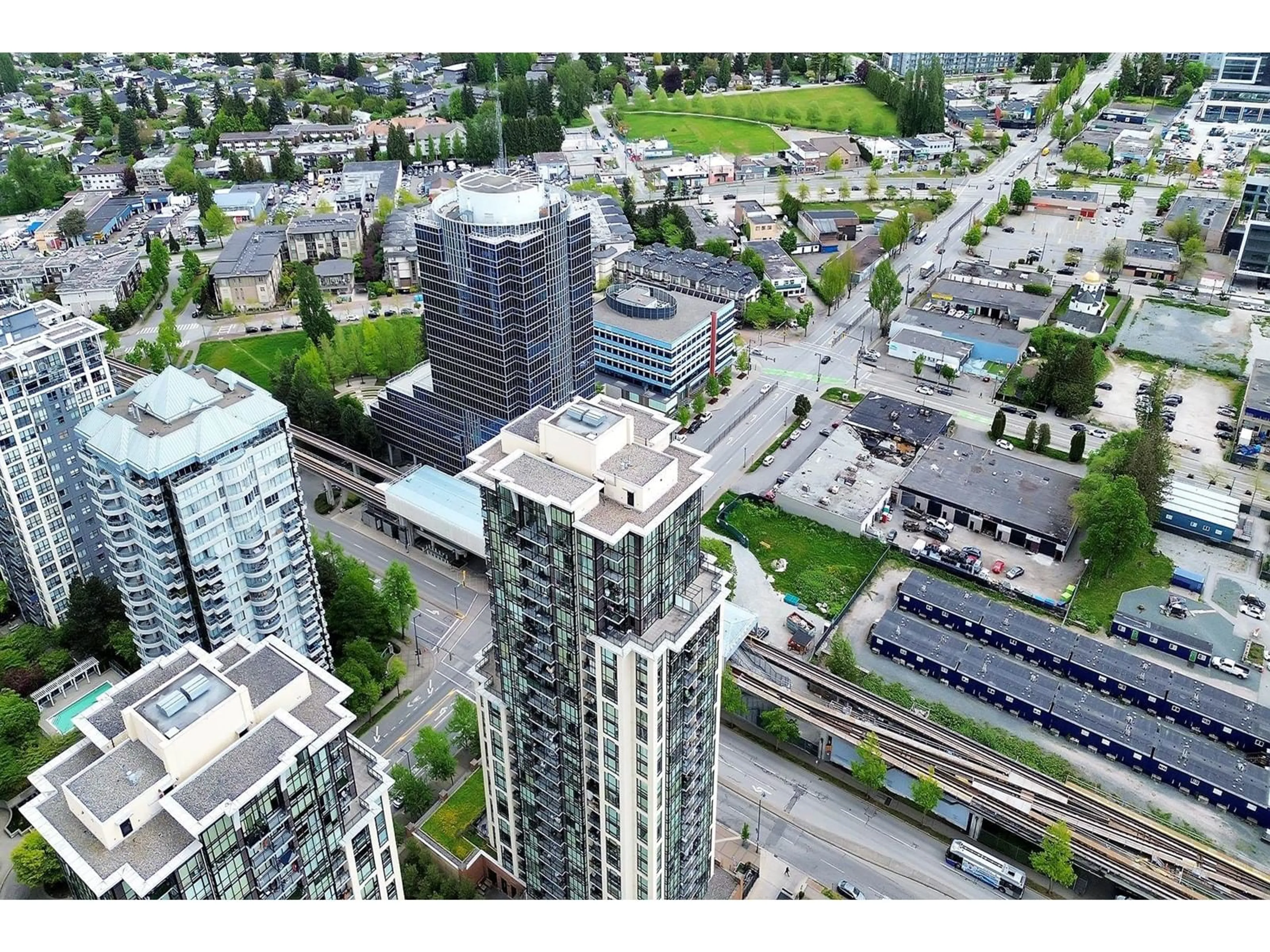 A pic from outside/outdoor area/front of a property/back of a property/a pic from drone, city buildings view from balcony for 1110 - 10777 UNIVERSITY, Surrey British Columbia V3T0E6