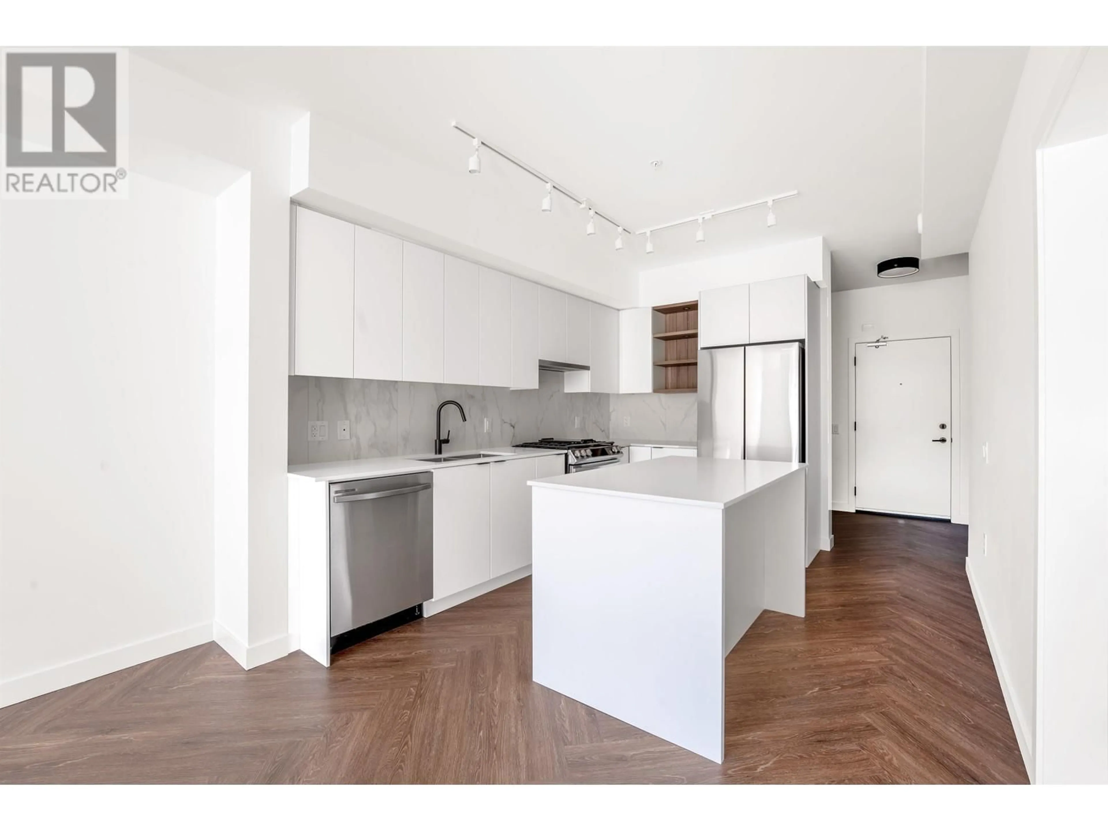Open concept kitchen, unknown for 524 - 3229 ST. JOHNS STREET, Port Moody British Columbia V3H0M4