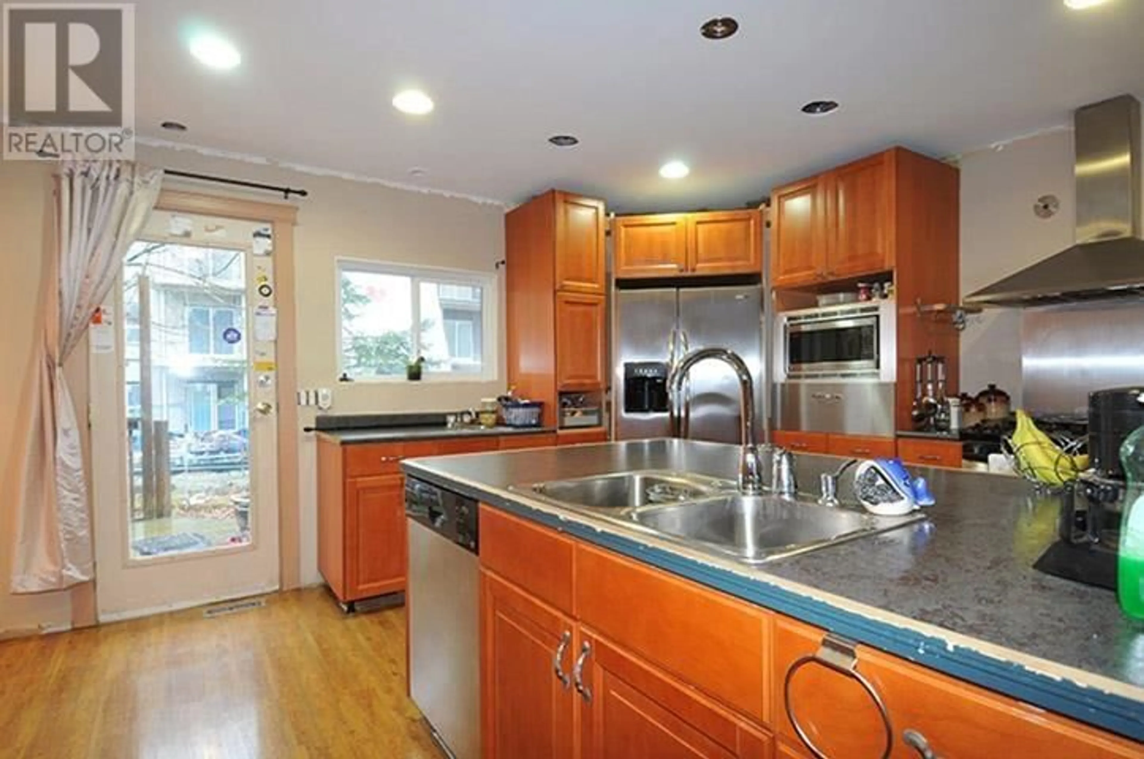 Unknown for 12275 HILLSIDE STREET, Maple Ridge British Columbia V2X5W9