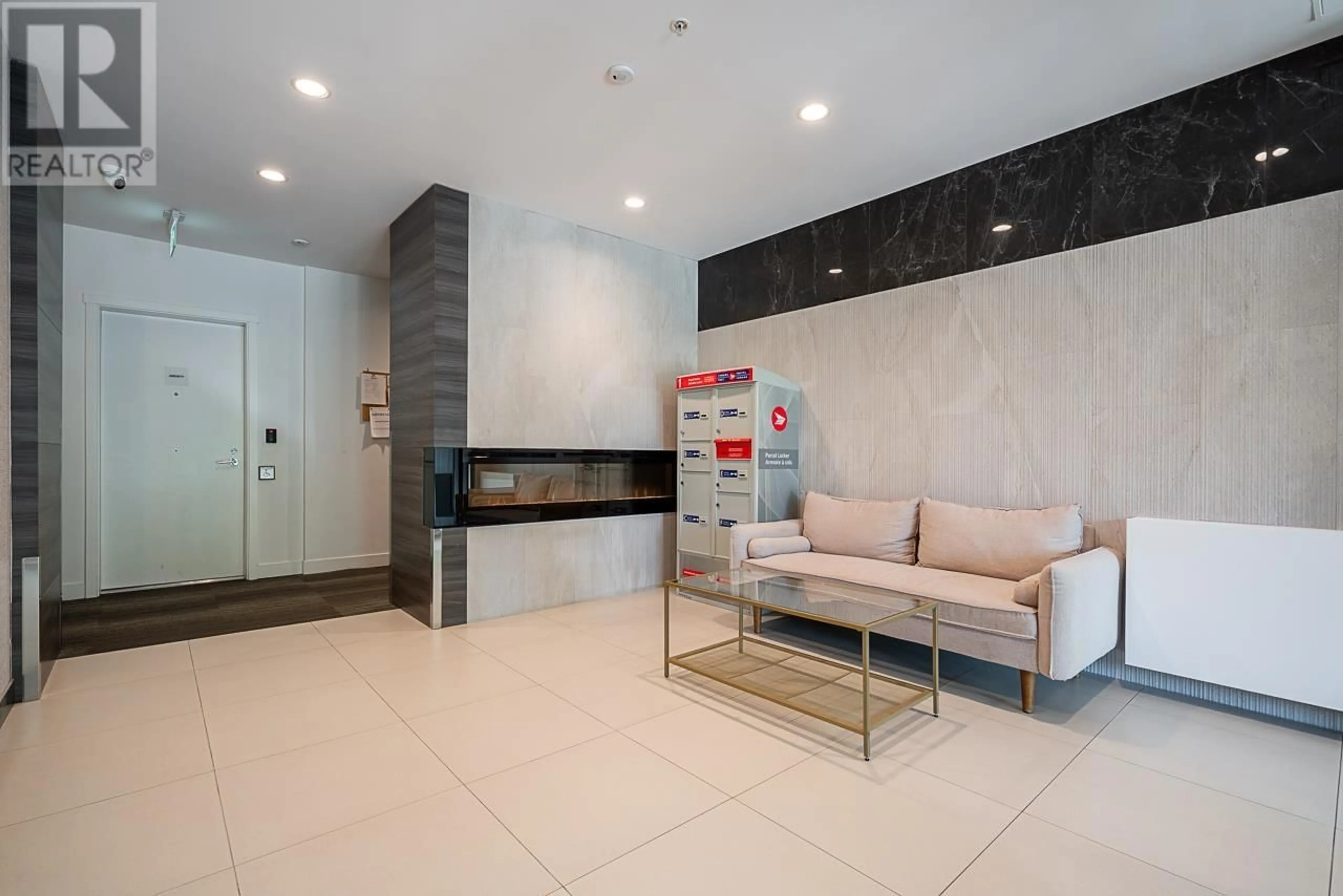Lobby for 201 - 6733 CAMBIE STREET, Vancouver British Columbia V6P3H1