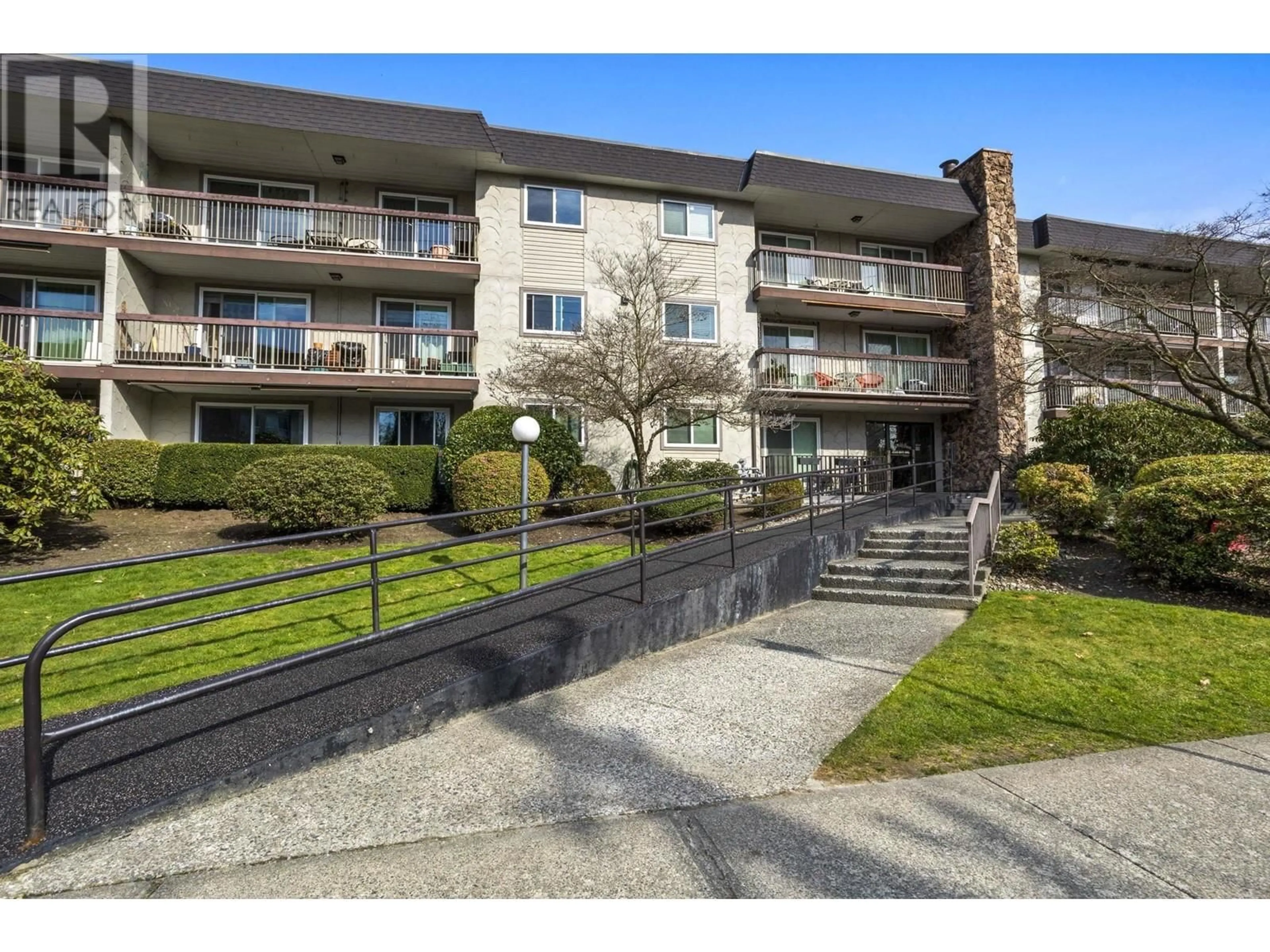 Unknown for 304 - 2381 BURY AVENUE, Port Coquitlam British Columbia V3C1Z9