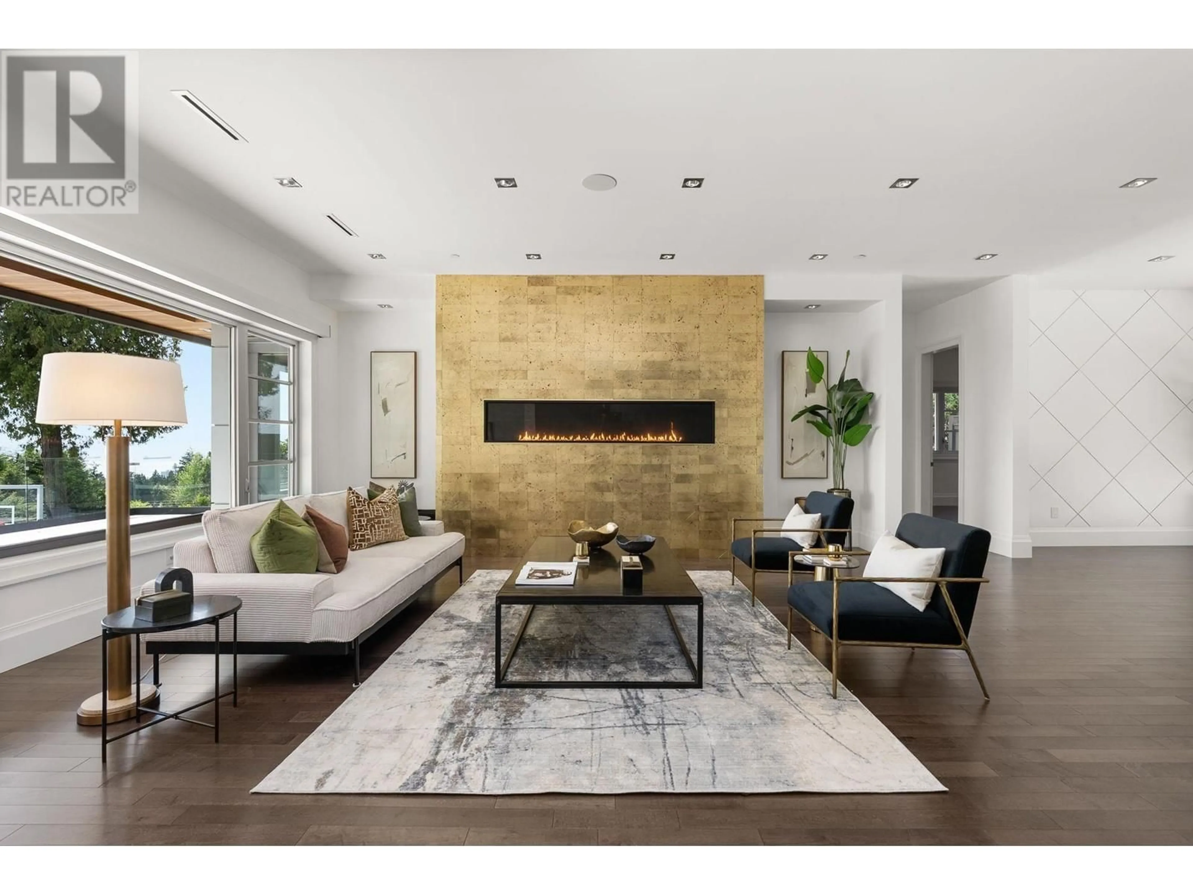 Living room with furniture, unknown for 1265 QUEENS AVENUE, West Vancouver British Columbia V7S2K4