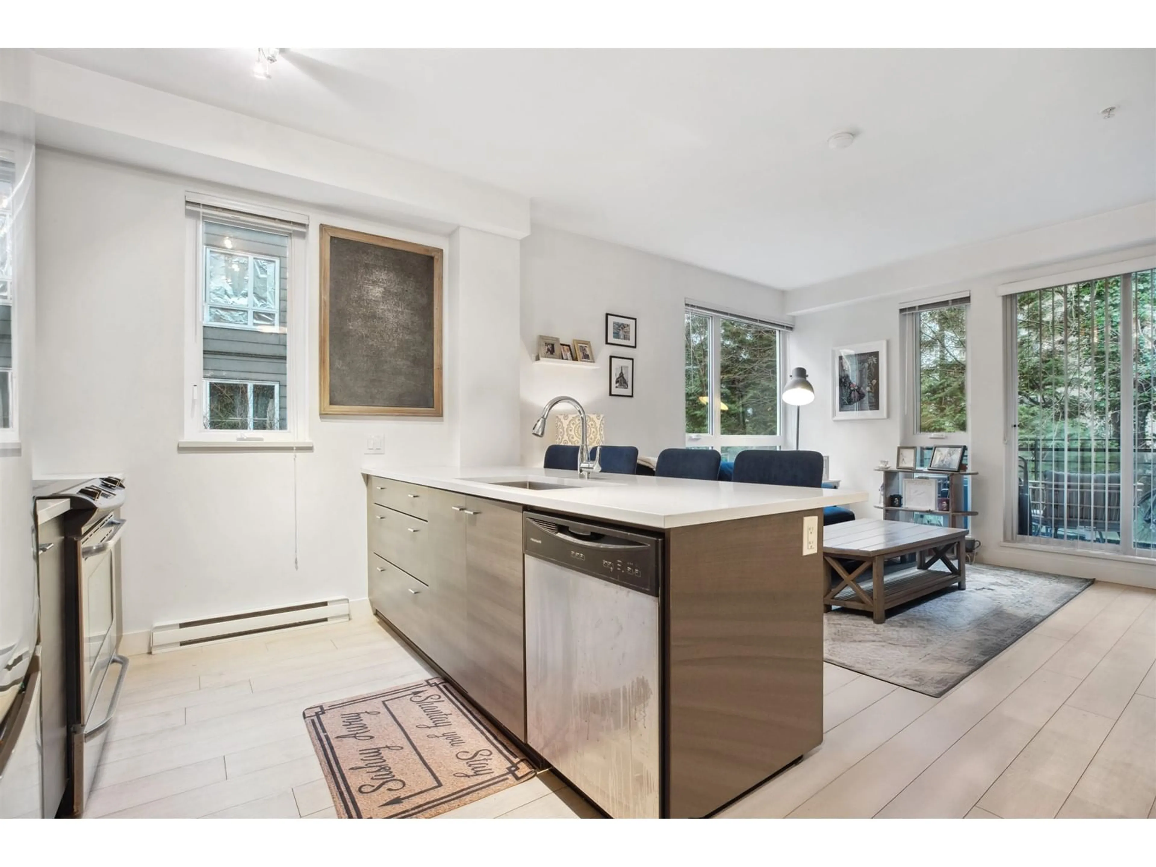 Open concept kitchen, unknown for 212 - 13925 FRASER, Surrey British Columbia V3T4E6