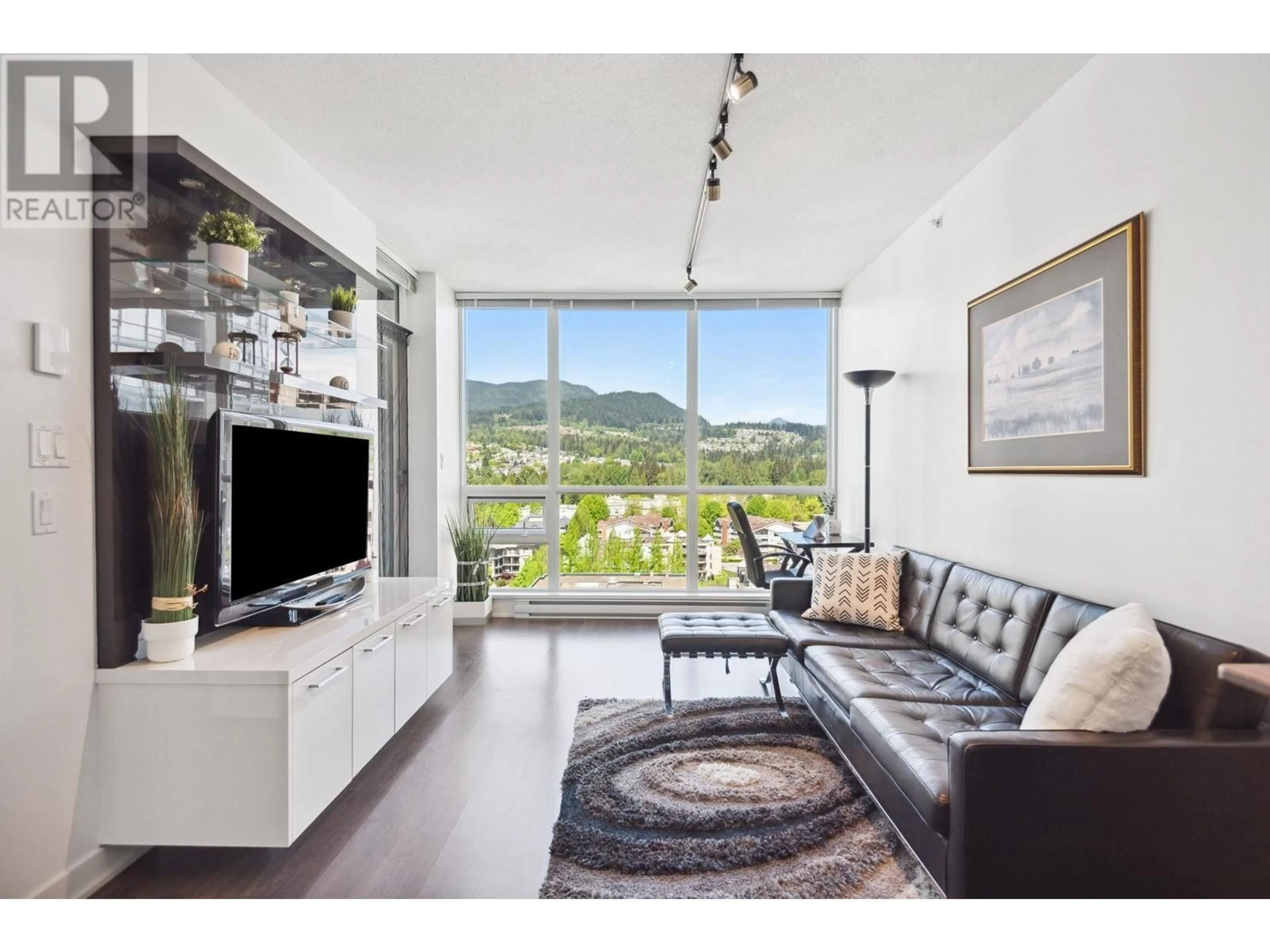 Living room with furniture, unknown for 1709 - 2975 ATLANTIC AVENUE, Coquitlam British Columbia V3B0C6