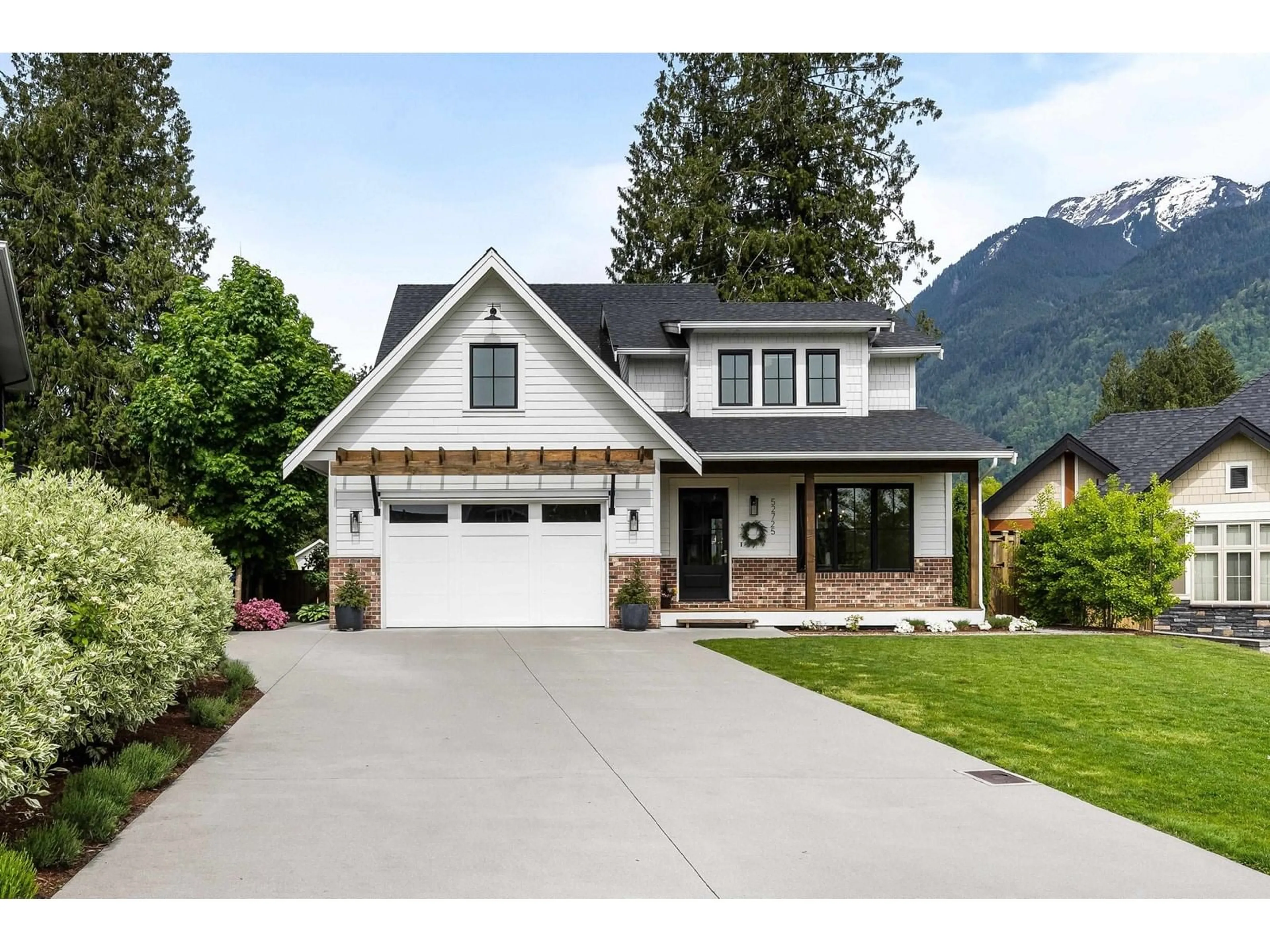 Home with vinyl exterior material, mountain view for 52725 STONEWOOD PLACE, Rosedale British Columbia V0X1X1