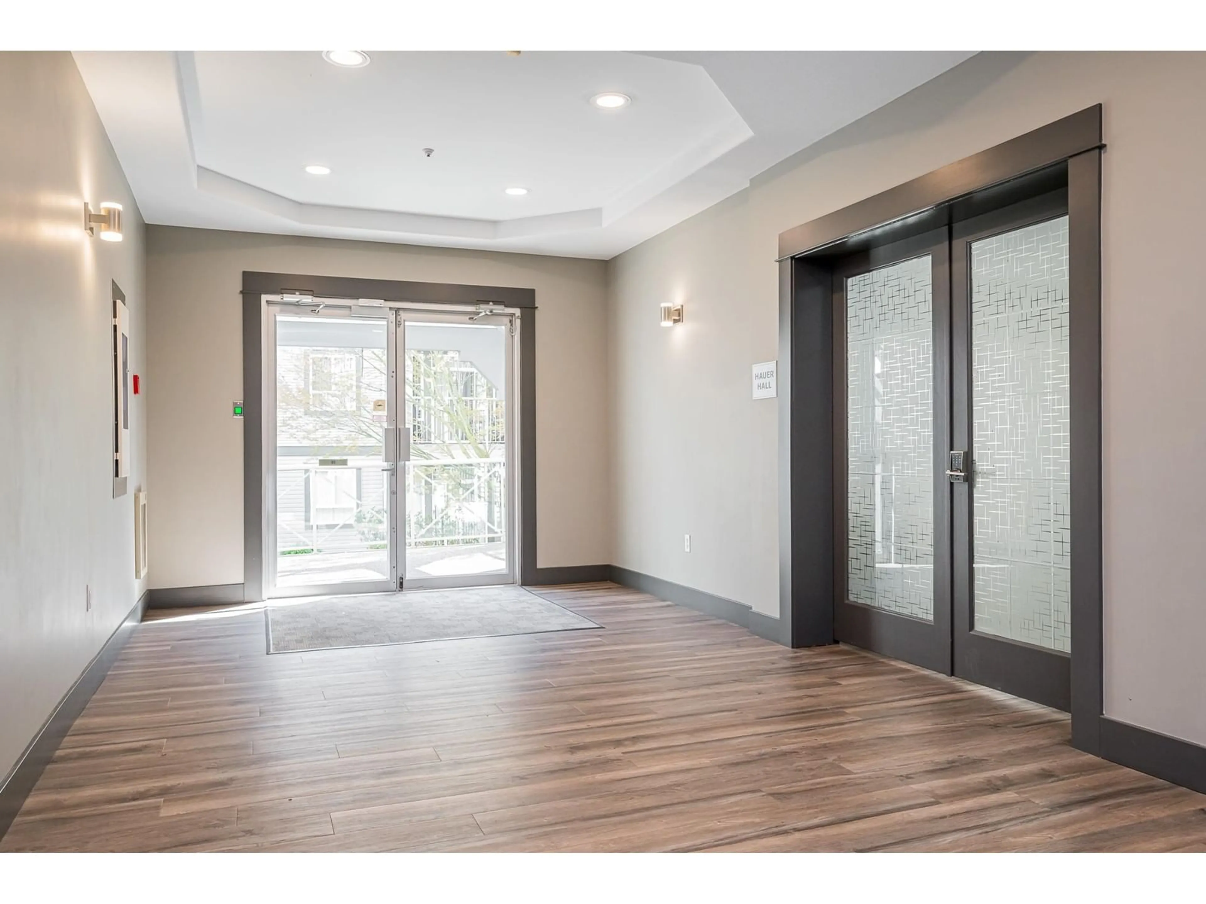 Indoor foyer for 303 - 5489 201, Langley British Columbia V3A1P8