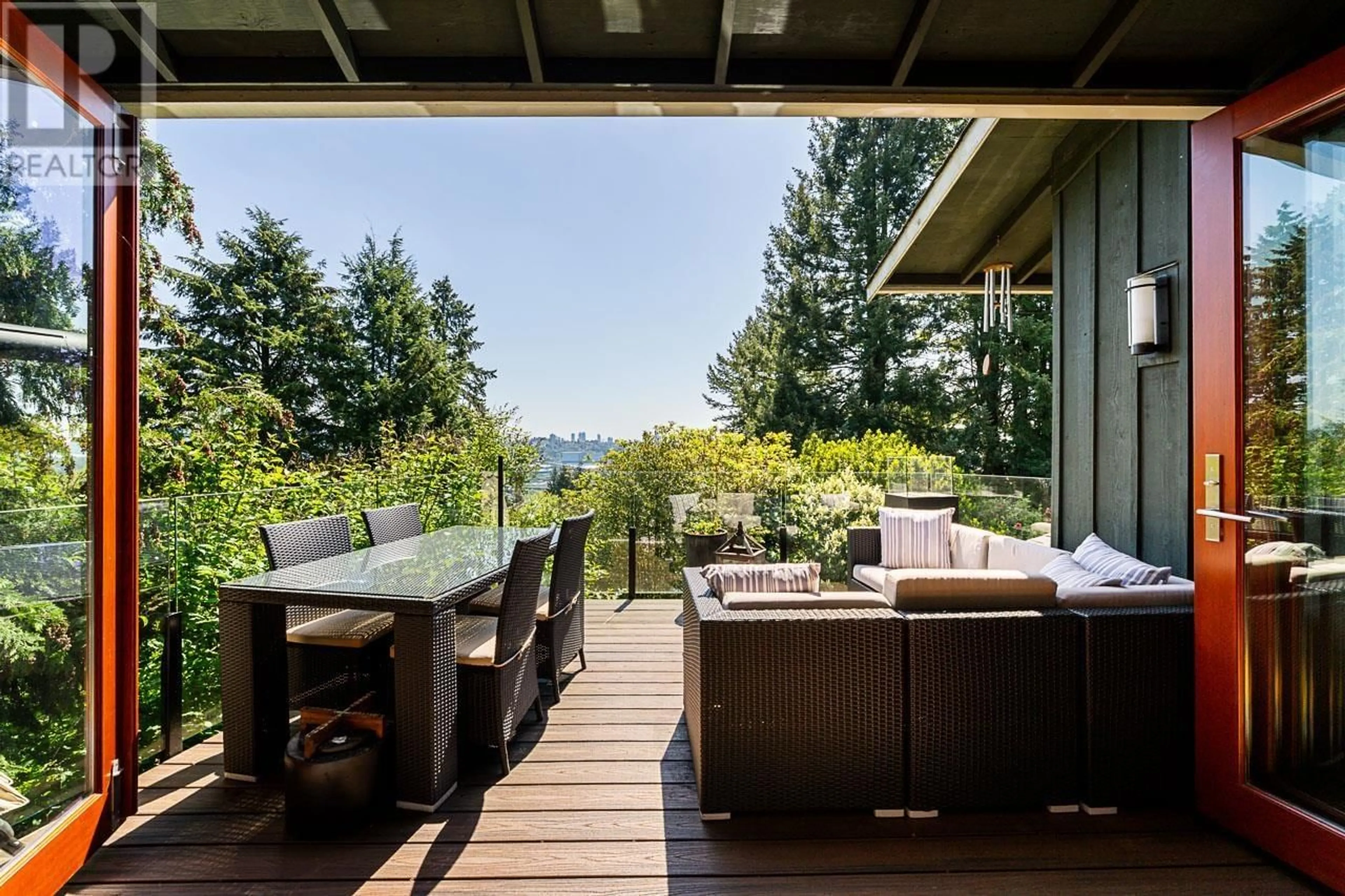 Patio, unknown for 920 ADDERLEY STREET, North Vancouver British Columbia V7L1T1