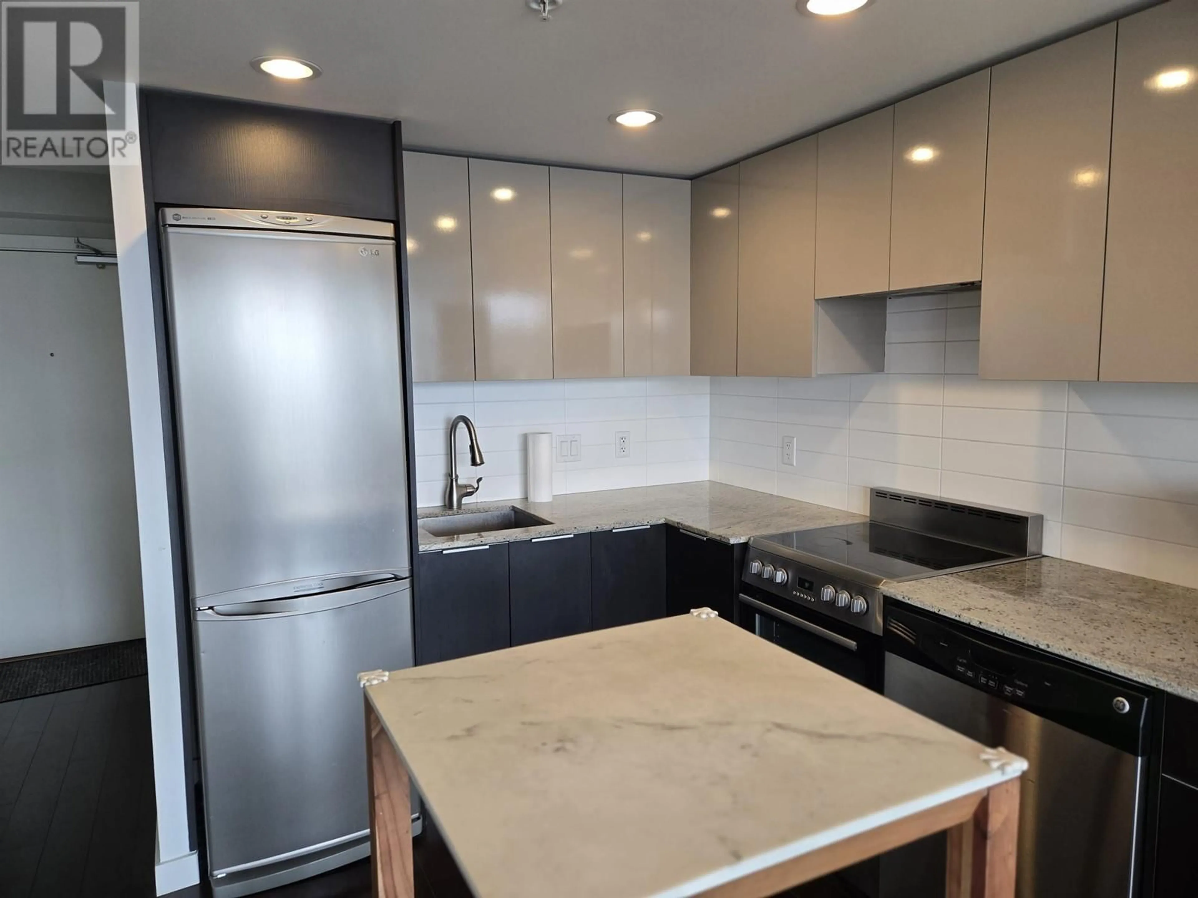 Standard kitchen, ceramic/tile floor for 1008 - 445 2ND AVENUE, Vancouver British Columbia V5Y0E8