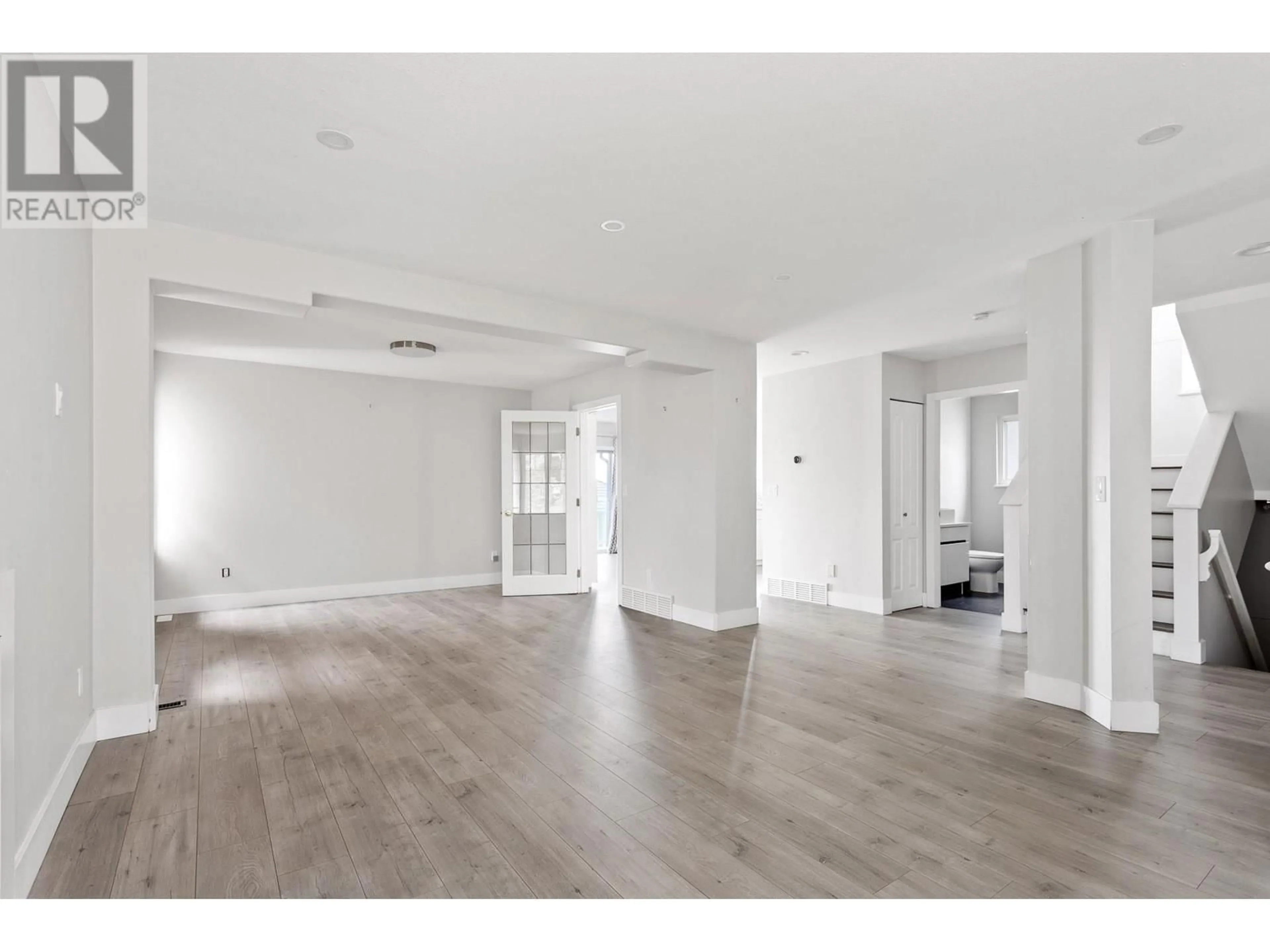 A pic of a room for 2986 PINETREE CLOSE, Coquitlam British Columbia V3E2Z5
