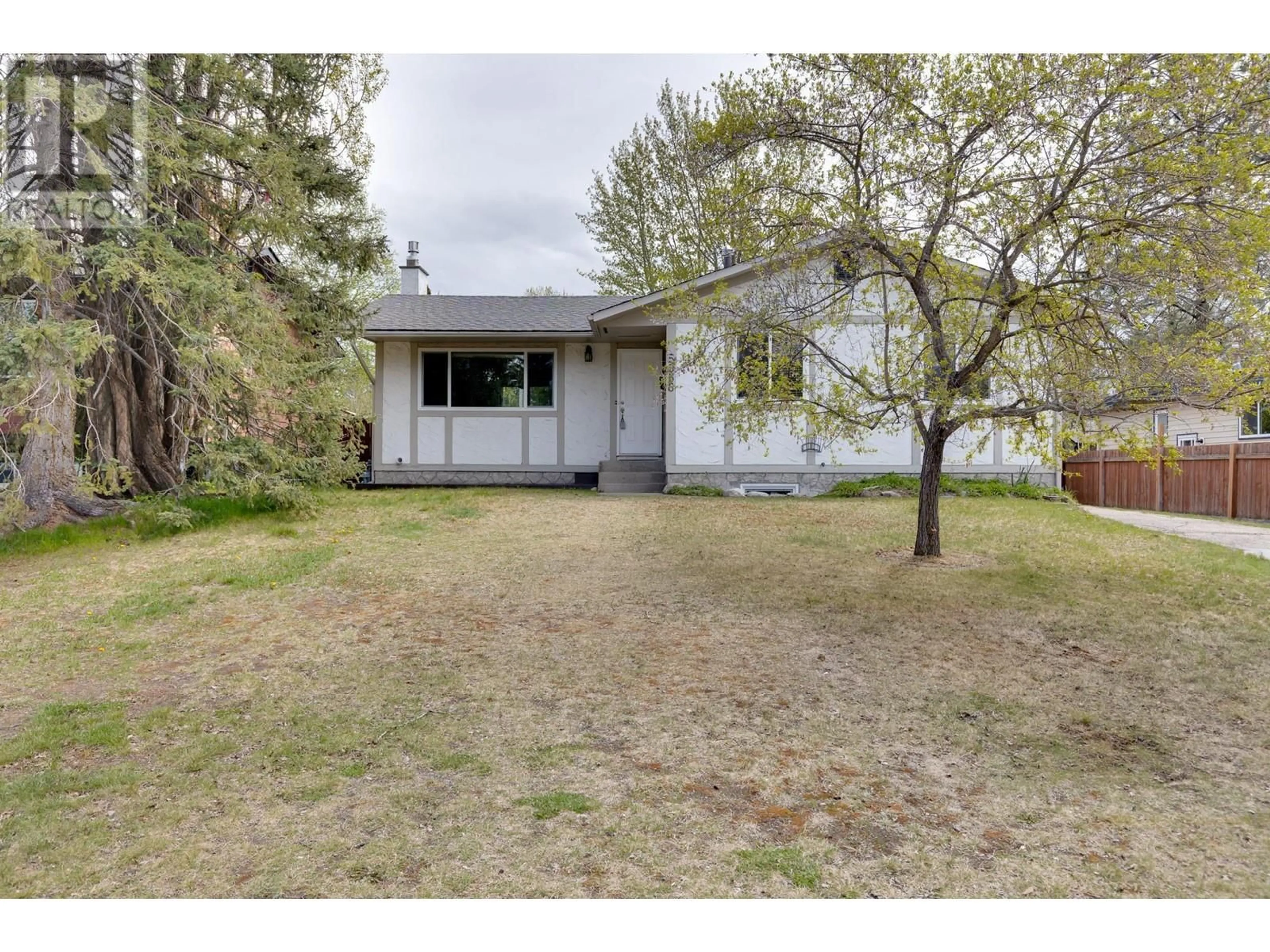 A pic from outside/outdoor area/front of a property/back of a property/a pic from drone, street for 5956 TRENT DRIVE, Prince George British Columbia V2N2G3