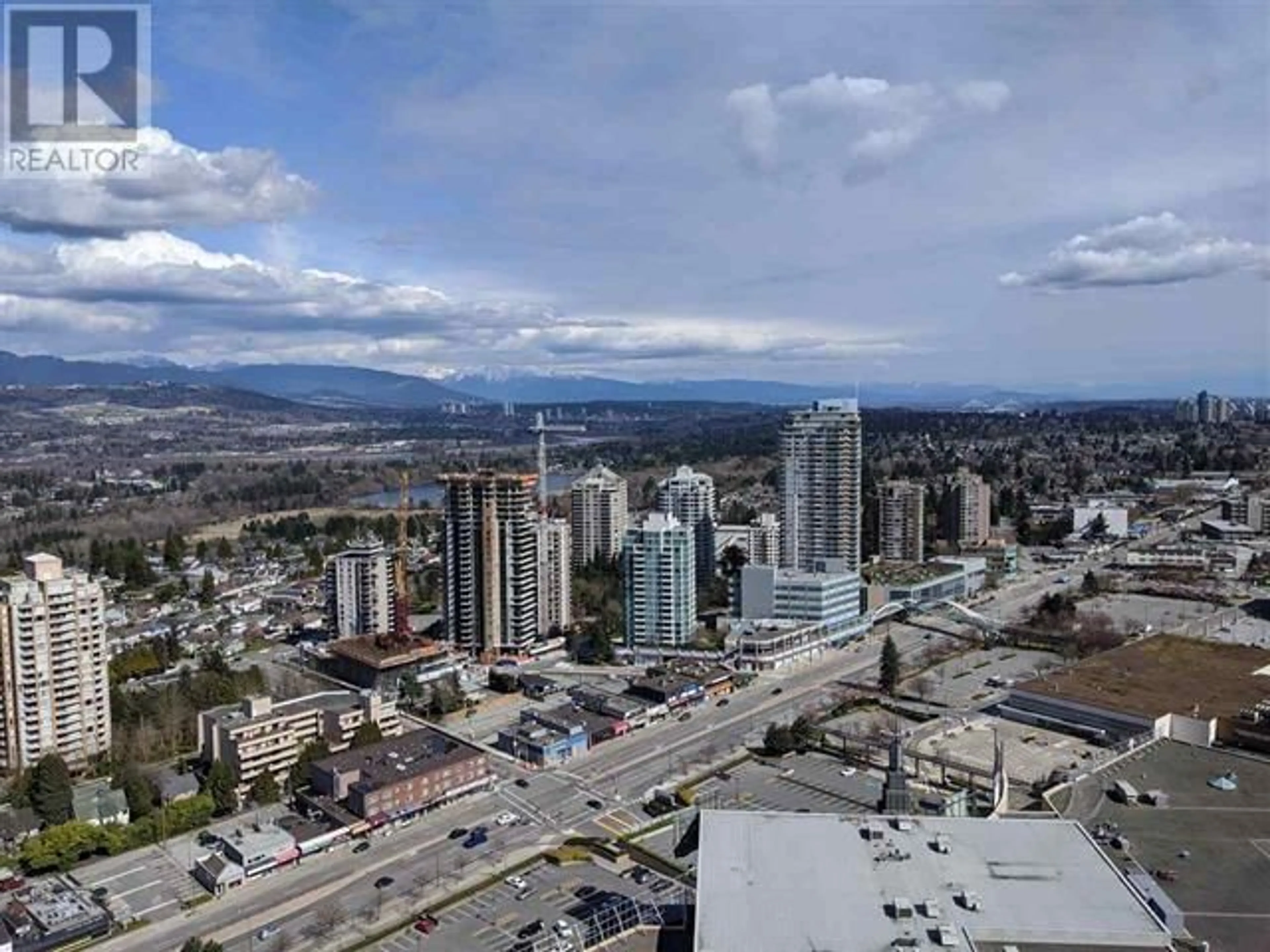 A pic from outside/outdoor area/front of a property/back of a property/a pic from drone, city buildings view from balcony for 3809 - 6098 STATION STREET, Burnaby British Columbia V5H0H4