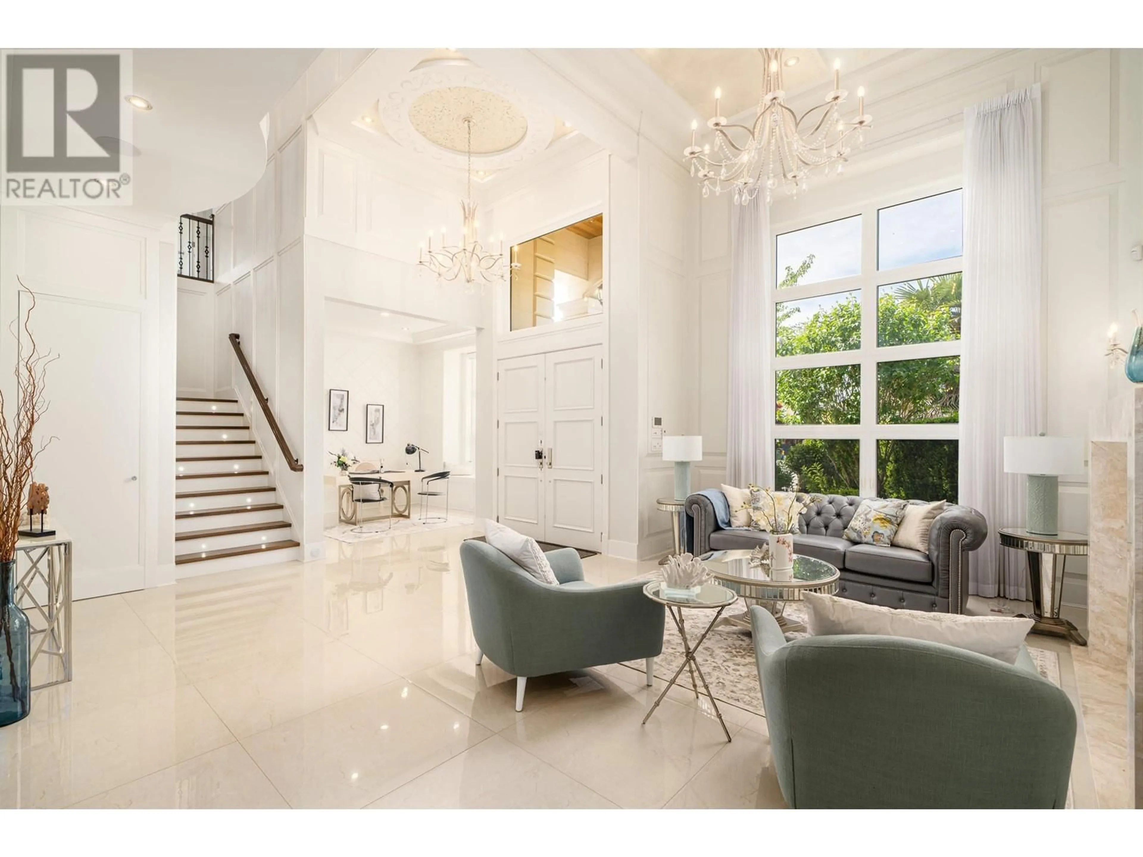 Indoor foyer for 10820 FORRILON PLACE, Richmond British Columbia V7A4G8