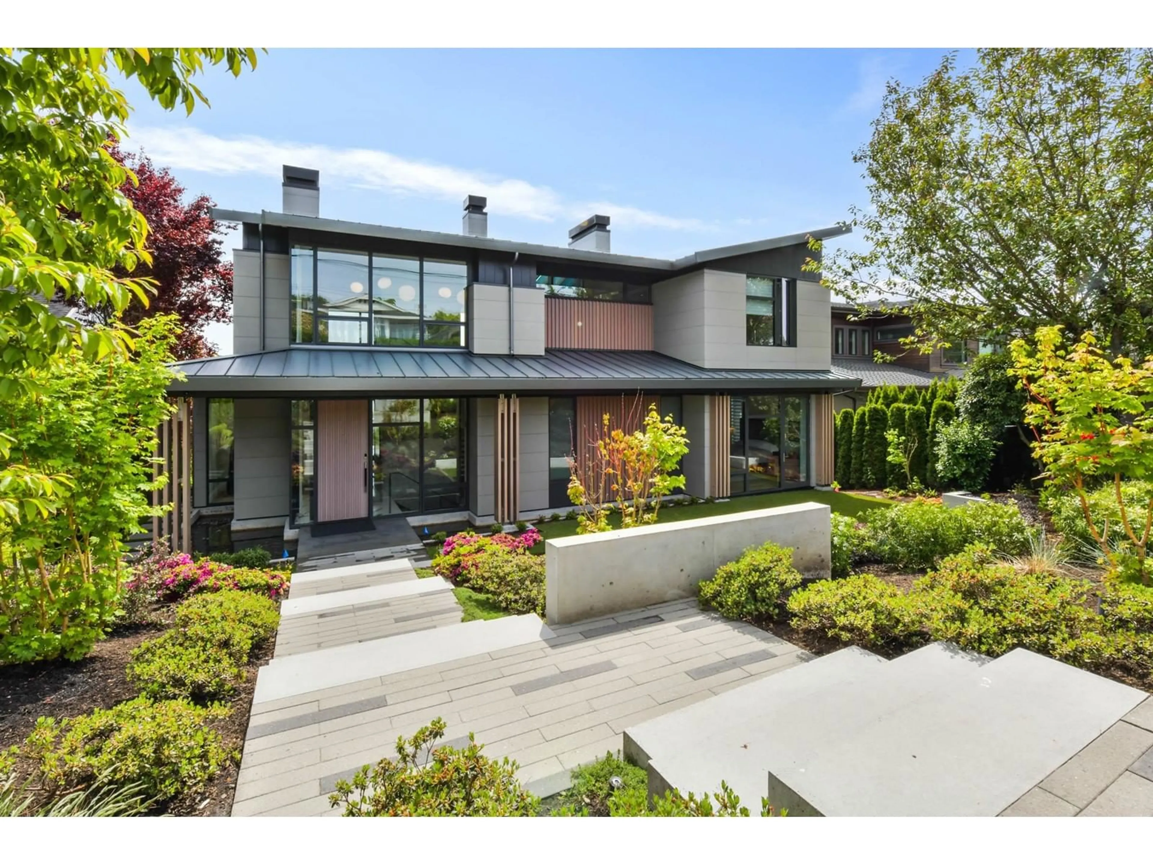 Home with brick exterior material, street for 13386 MARINE, Surrey British Columbia V4A1G2