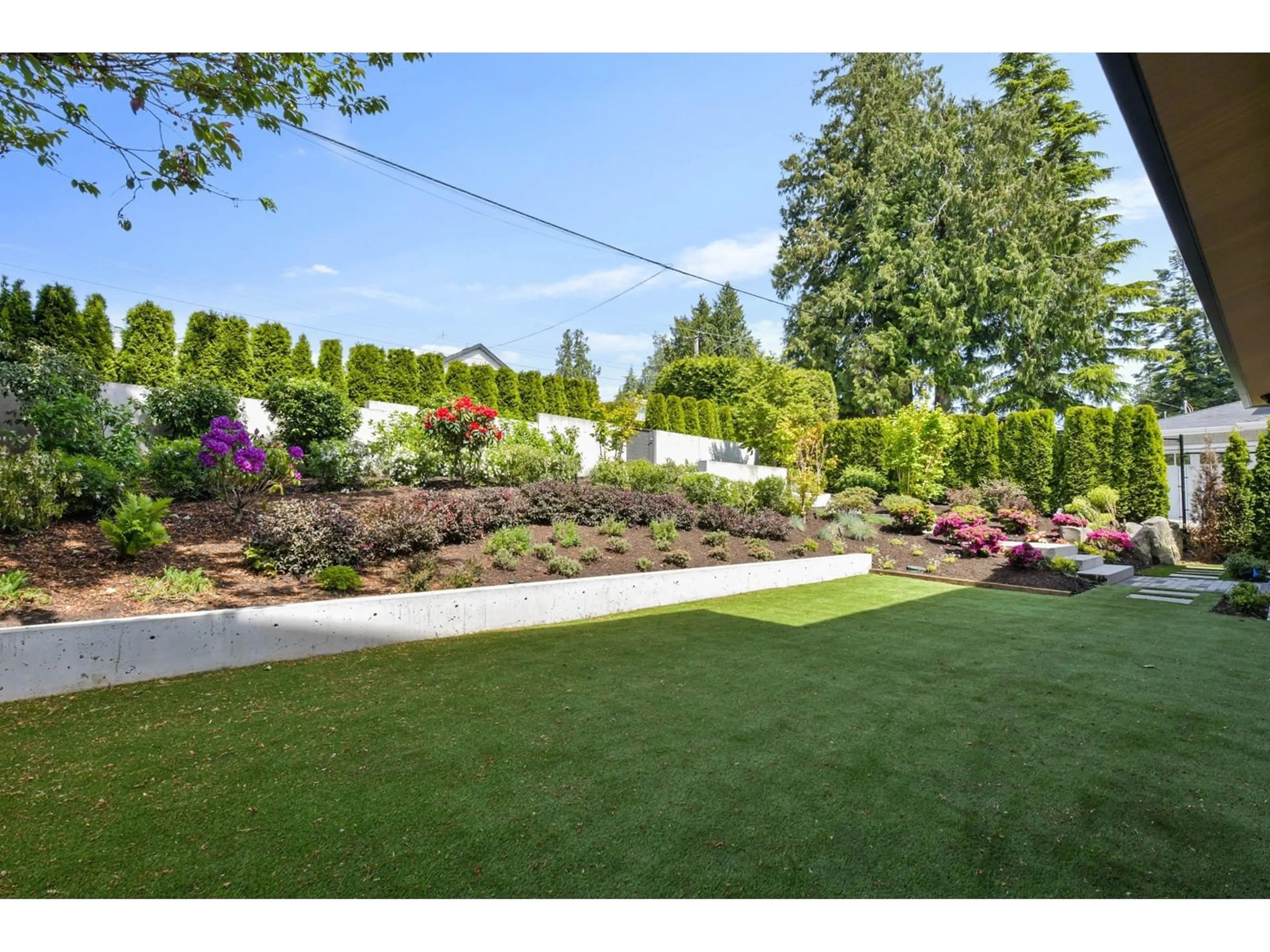 Patio, unknown for 13386 MARINE, Surrey British Columbia V4A1G2