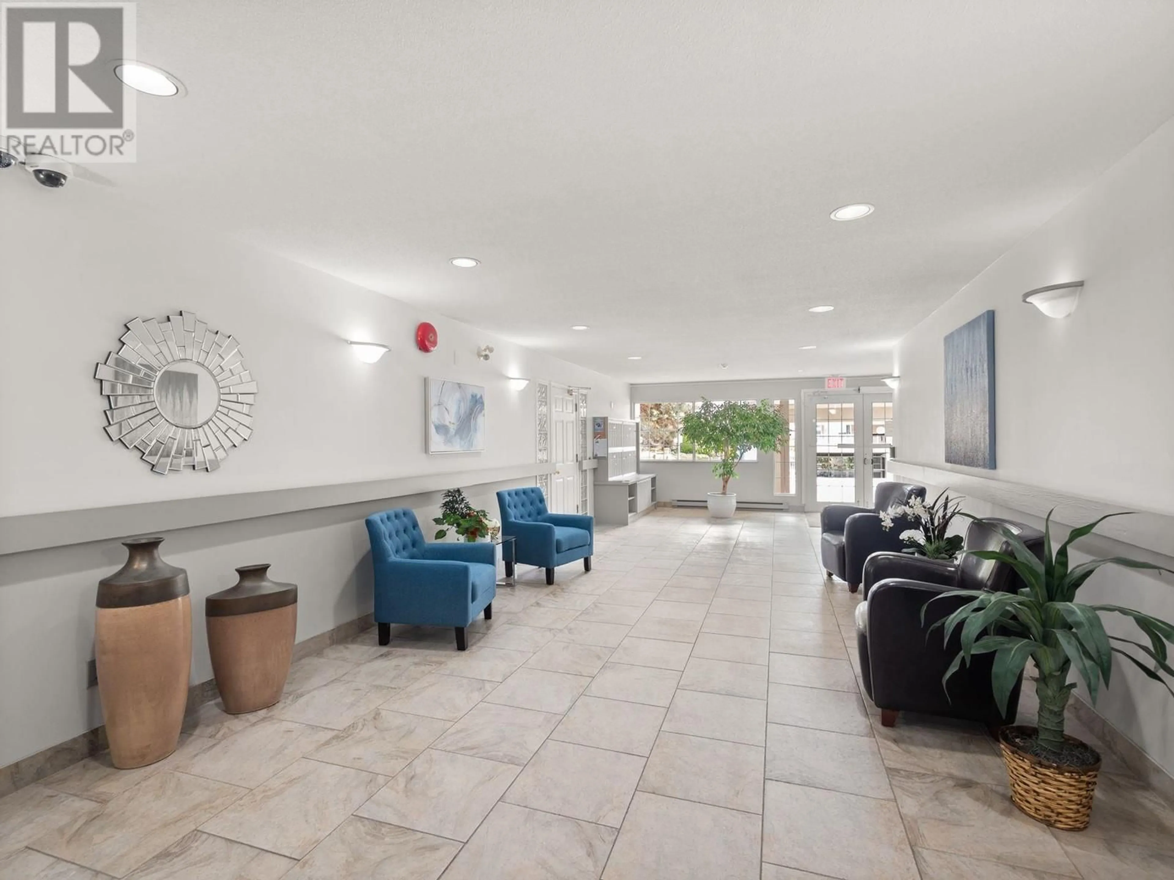 Lobby for 204 - 1140 55 STREET, Delta British Columbia V4M3J8