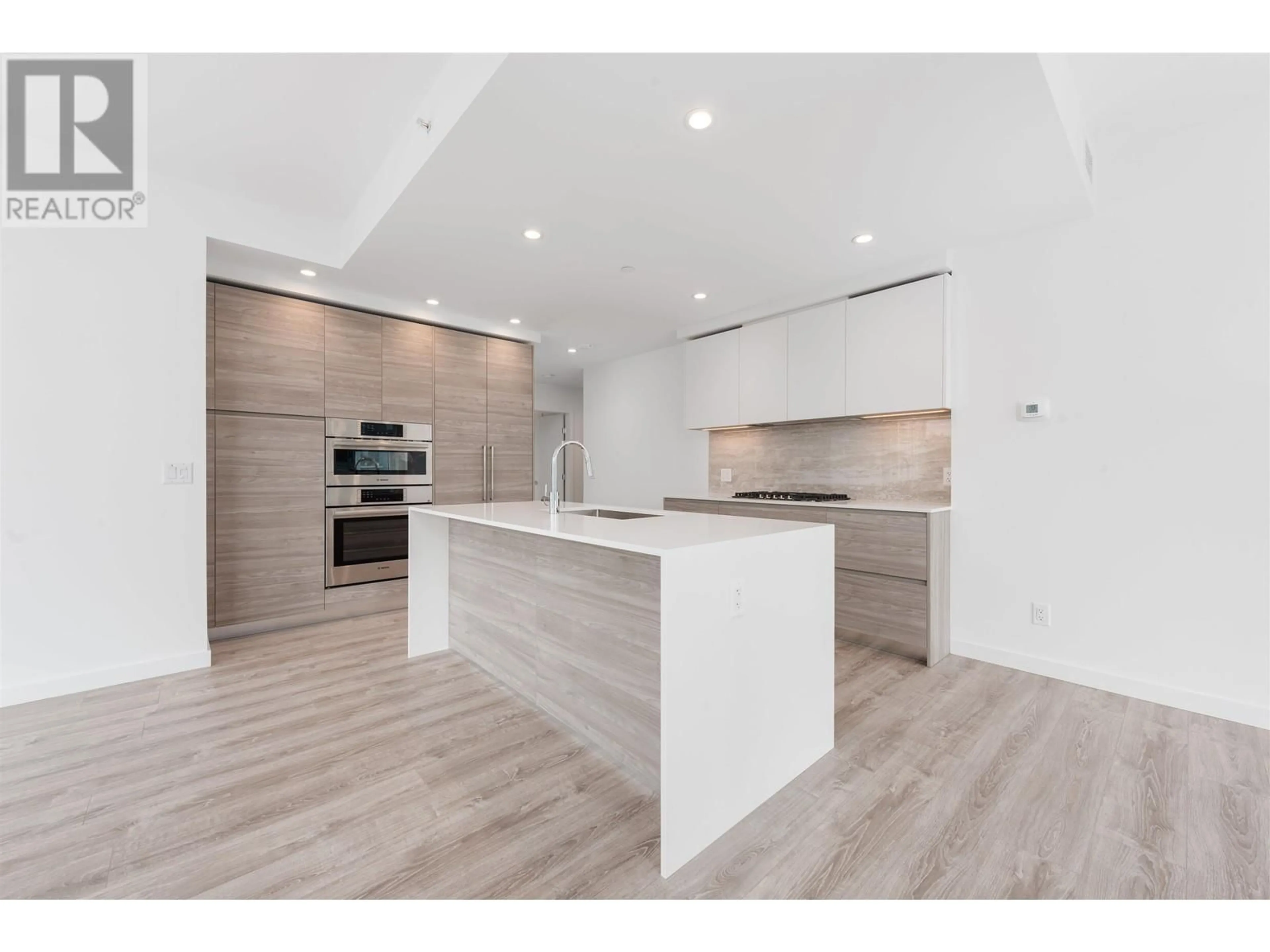 Open concept kitchen, unknown for 904 - 660 QUAYSIDE DRIVE, New Westminster British Columbia V3M0P2