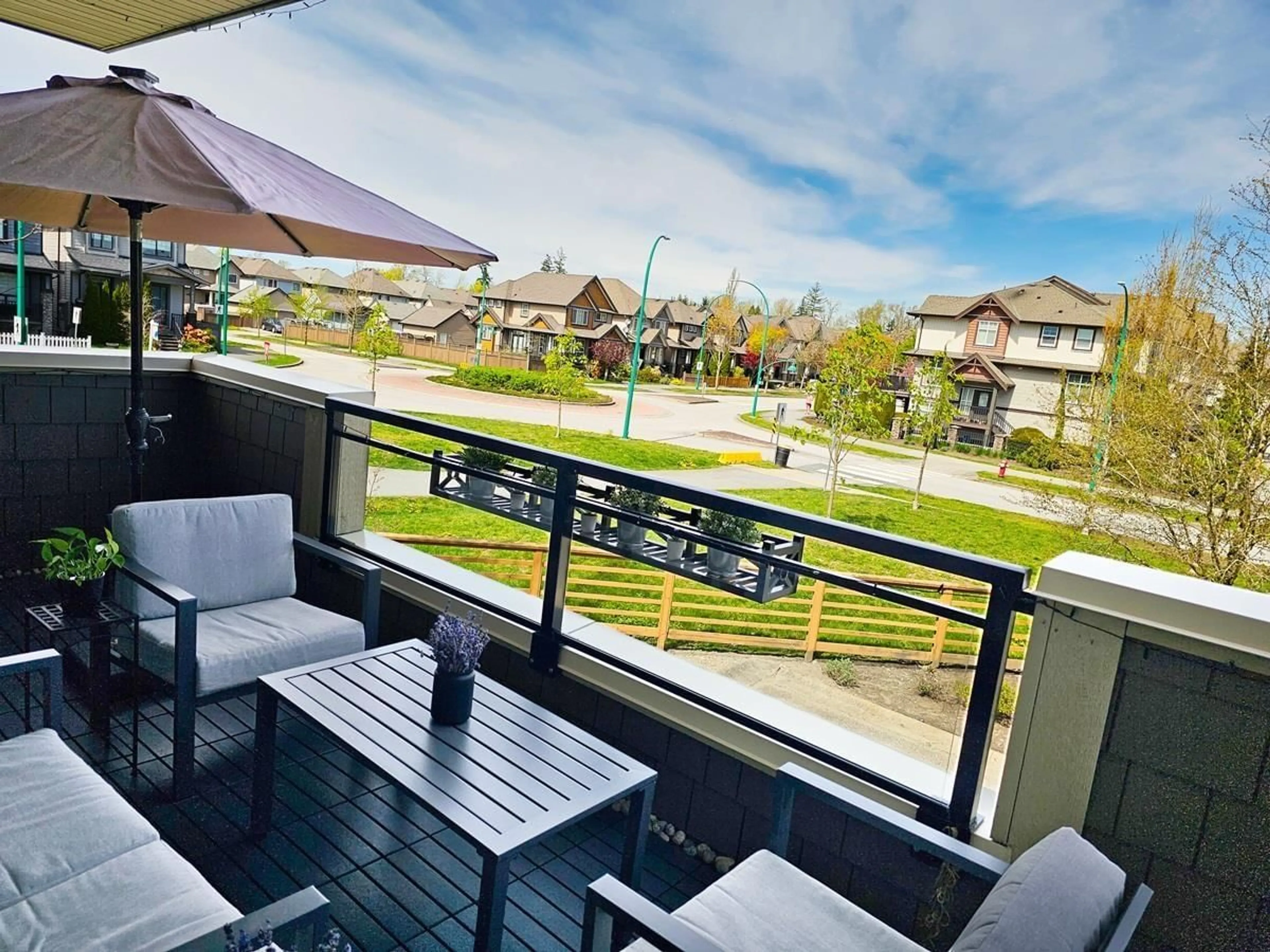 Patio, unknown for 21 - 19477 72A, Surrey British Columbia V4N6M2