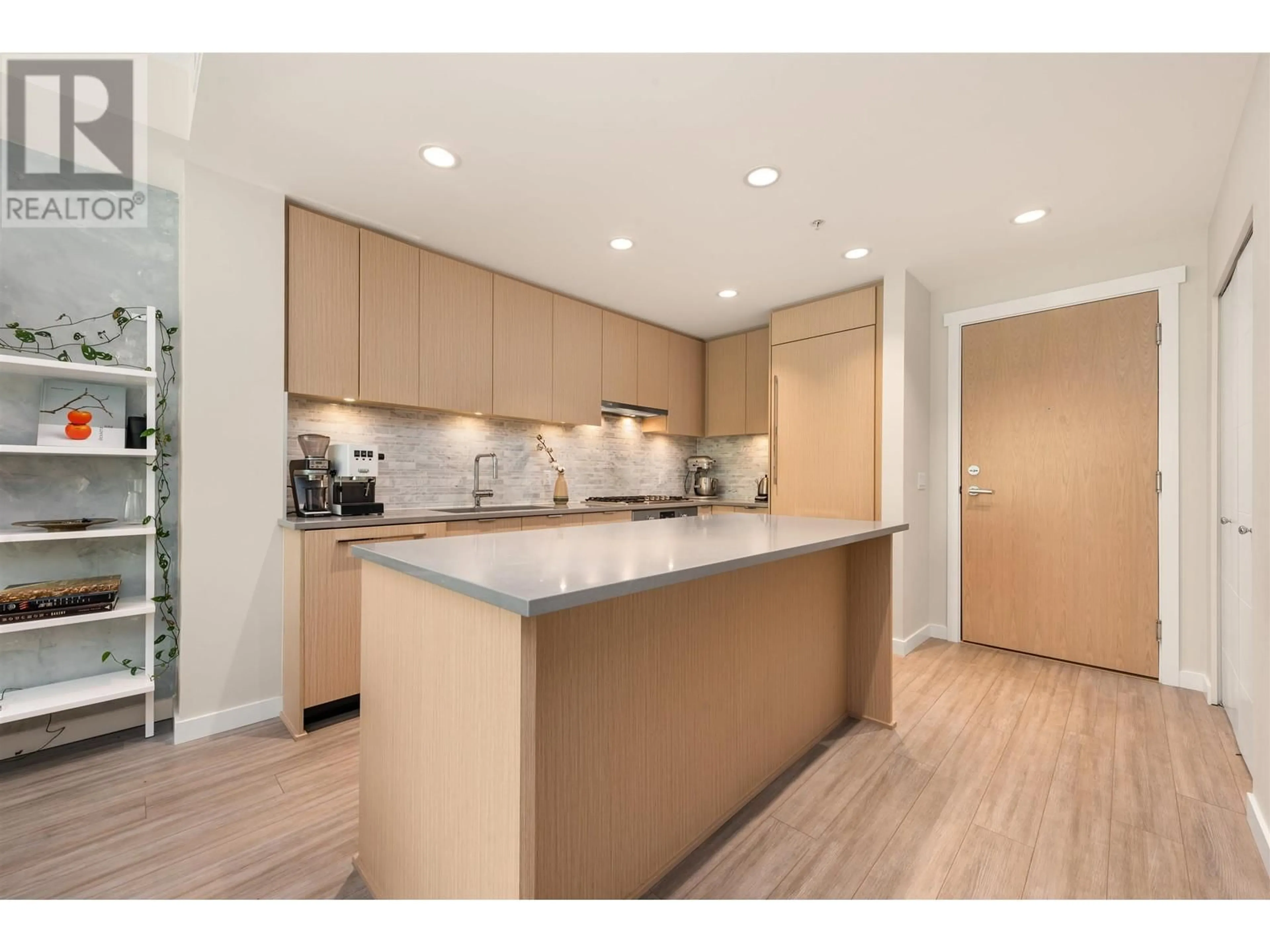 Open concept kitchen, unknown for 218 - 9233 ODLIN ROAD, Richmond British Columbia V6X0V4