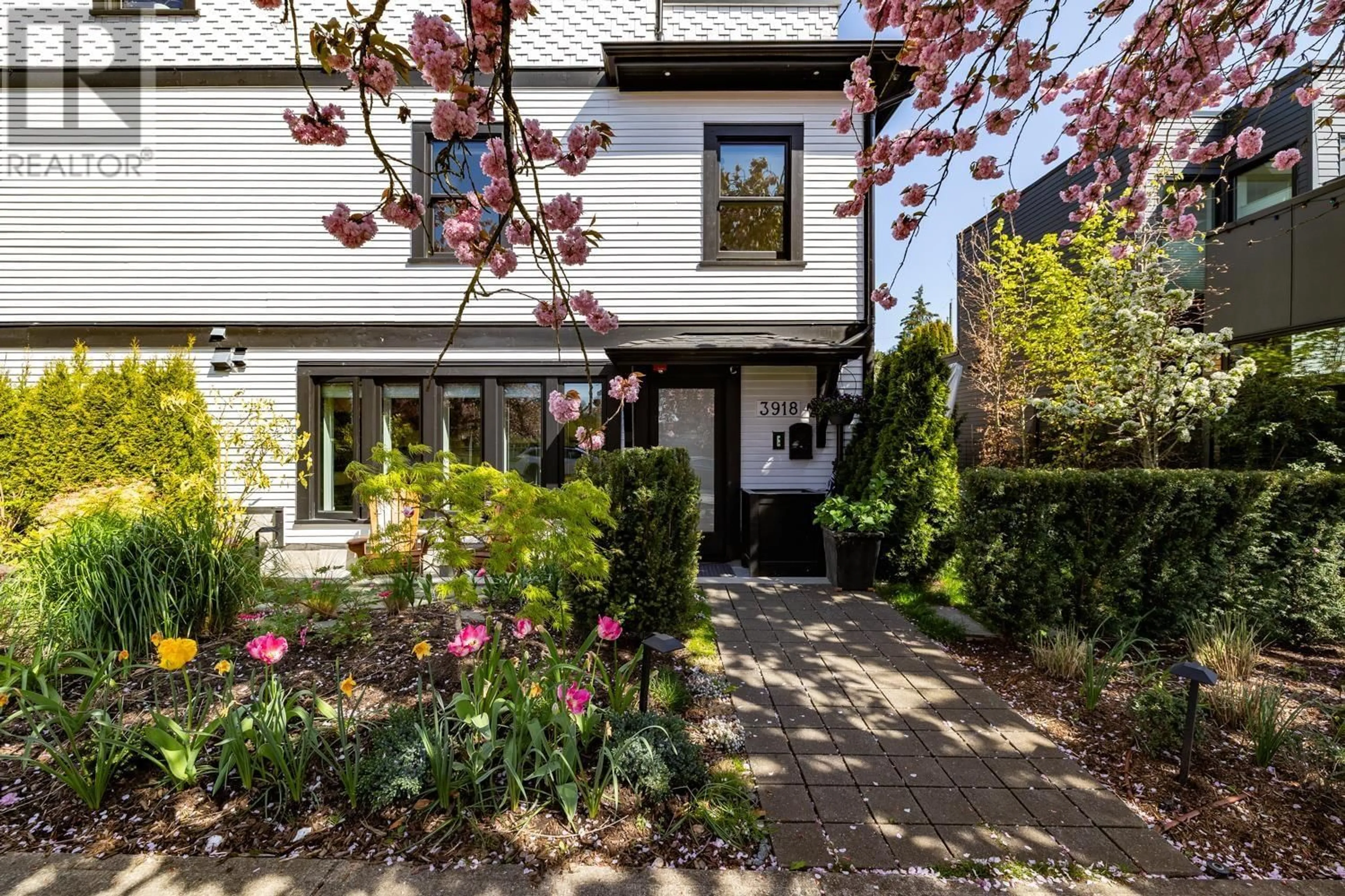 Home with brick exterior material, street for 3918 CAROLINA STREET, Vancouver British Columbia V5V1X8