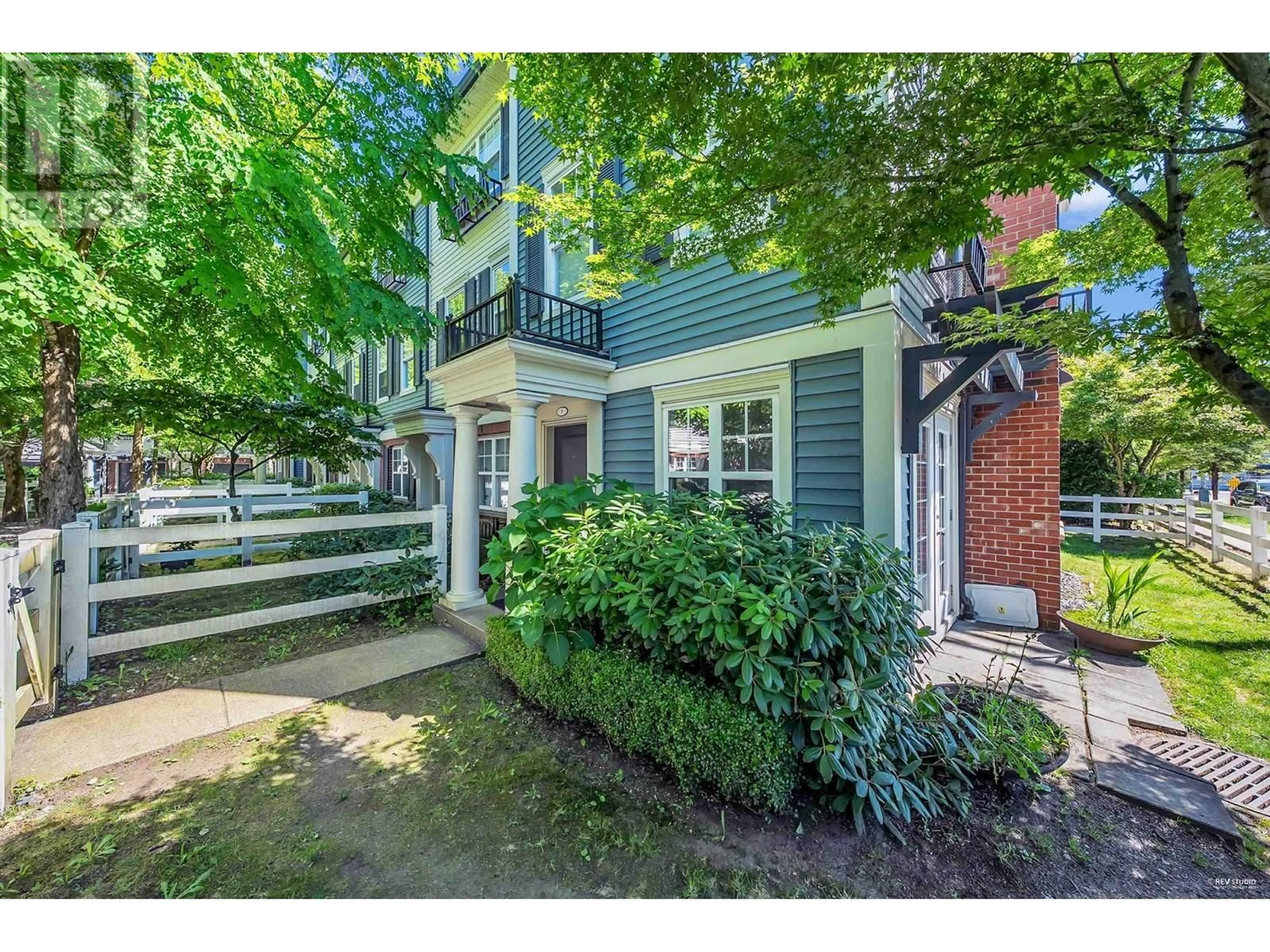 Unknown for 5 - 2495 DAVIES AVENUE, Port Coquitlam British Columbia V3C0B2
