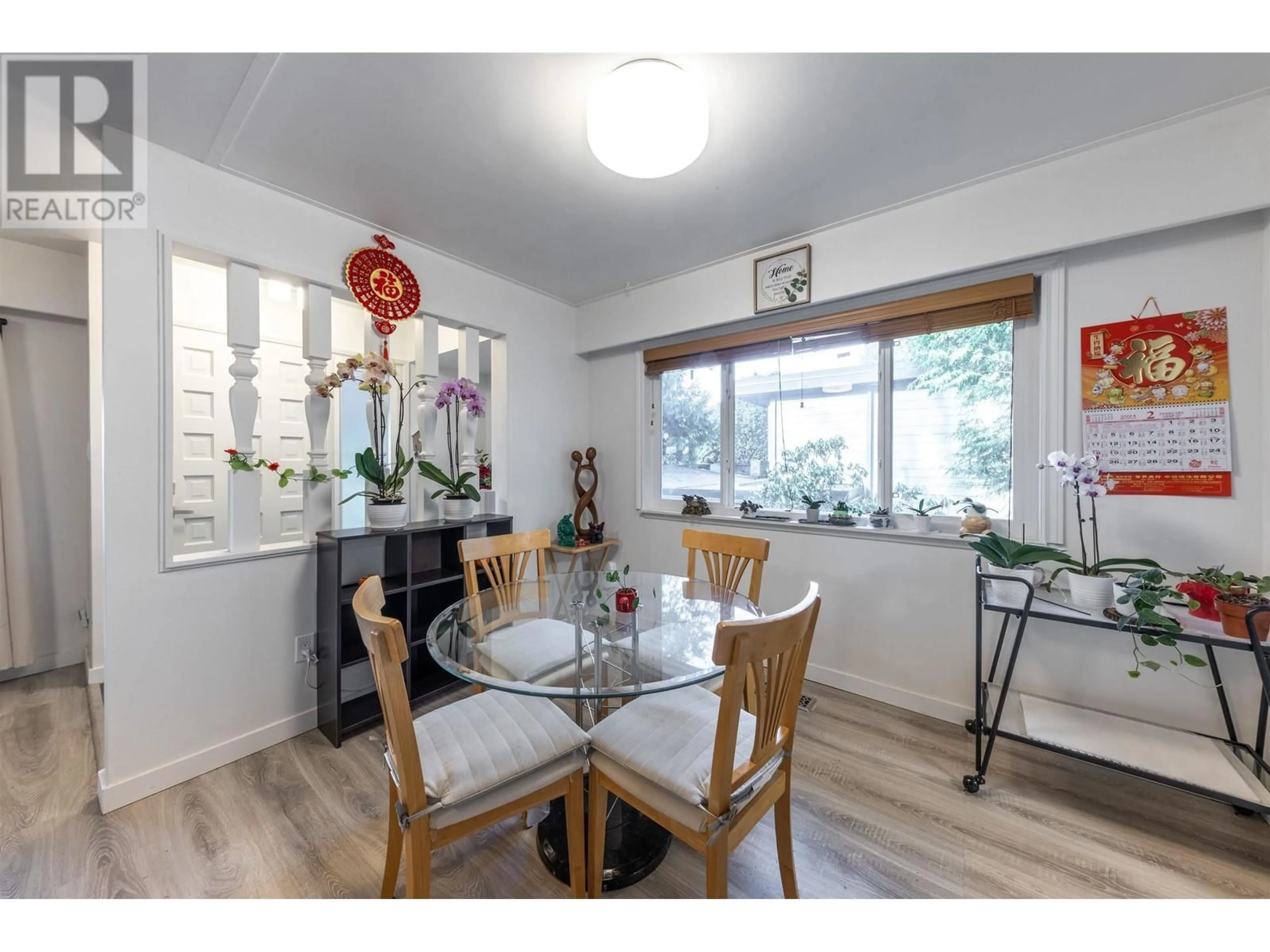 Dining room, wood/laminate floor for 985 WALLACE WYND, Port Moody British Columbia V3H1B6