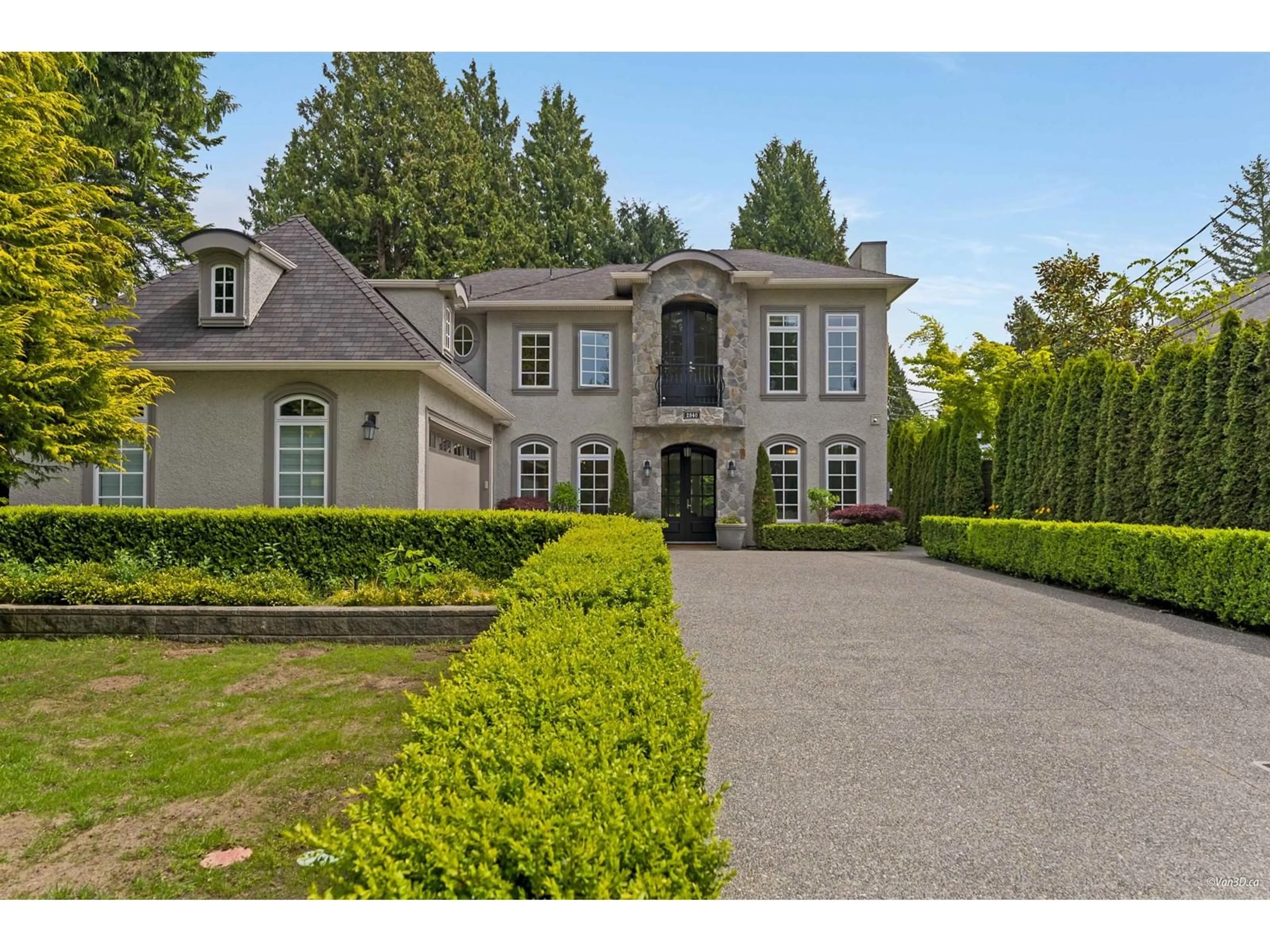A pic from outside/outdoor area/front of a property/back of a property/a pic from drone, street for 2340 CHRISTOPHERSON, Surrey British Columbia V4A3L4