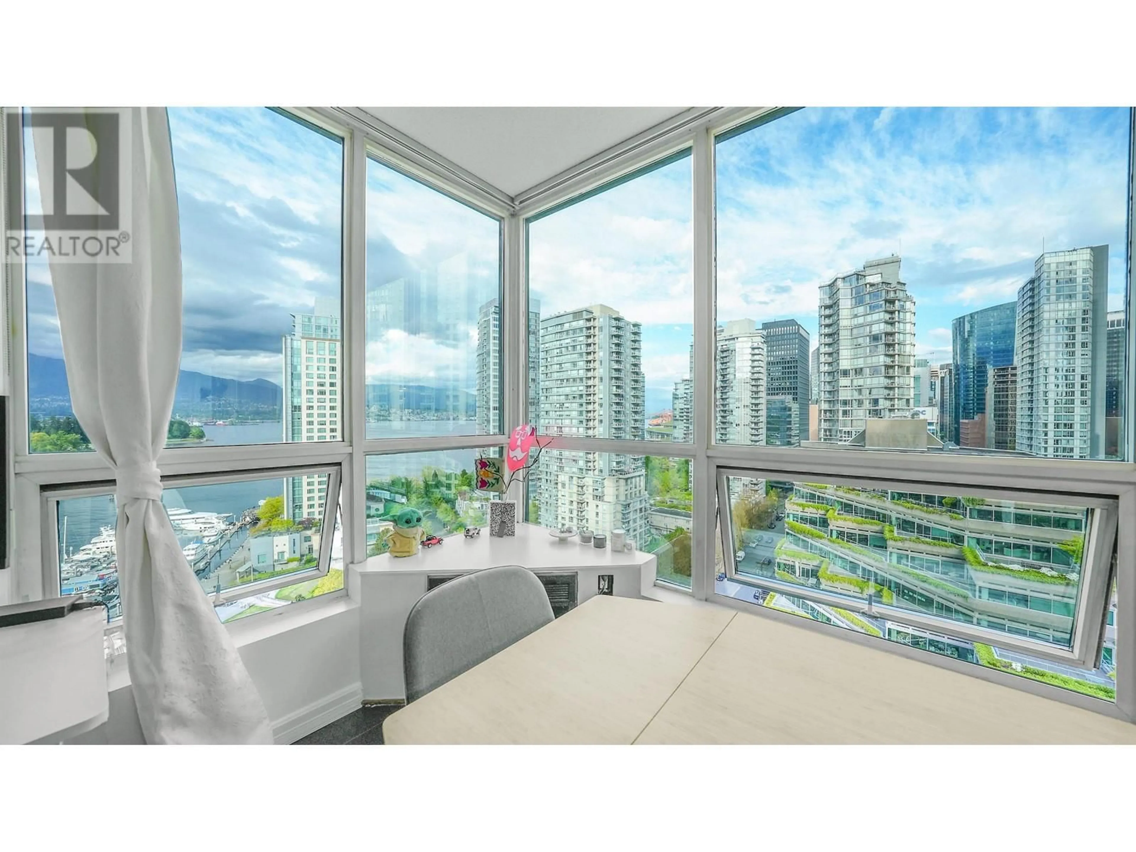 A pic of a room for 1704 - 555 JERVIS STREET, Vancouver British Columbia V6E4N1