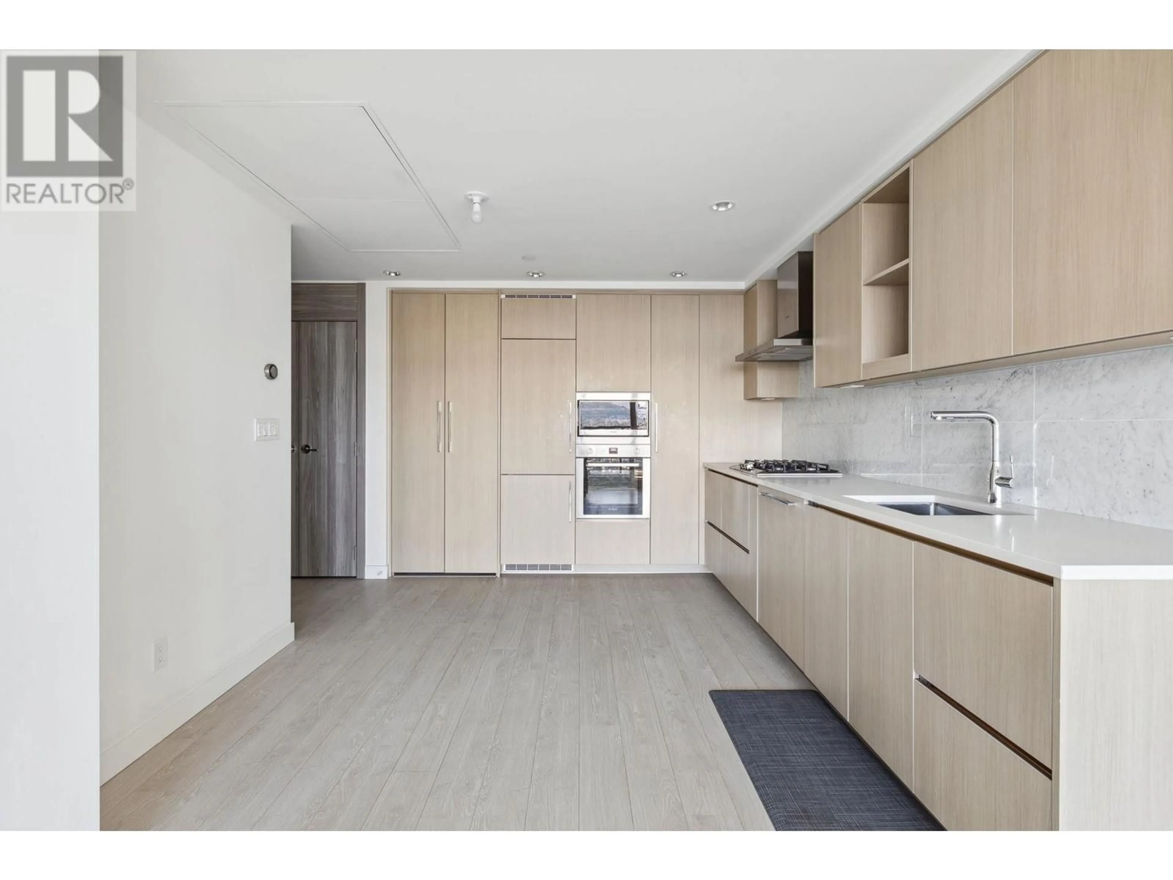 Standard kitchen, unknown for 4106 - 4720 LOUGHEED HIGHWAY, Burnaby British Columbia V5C0M8