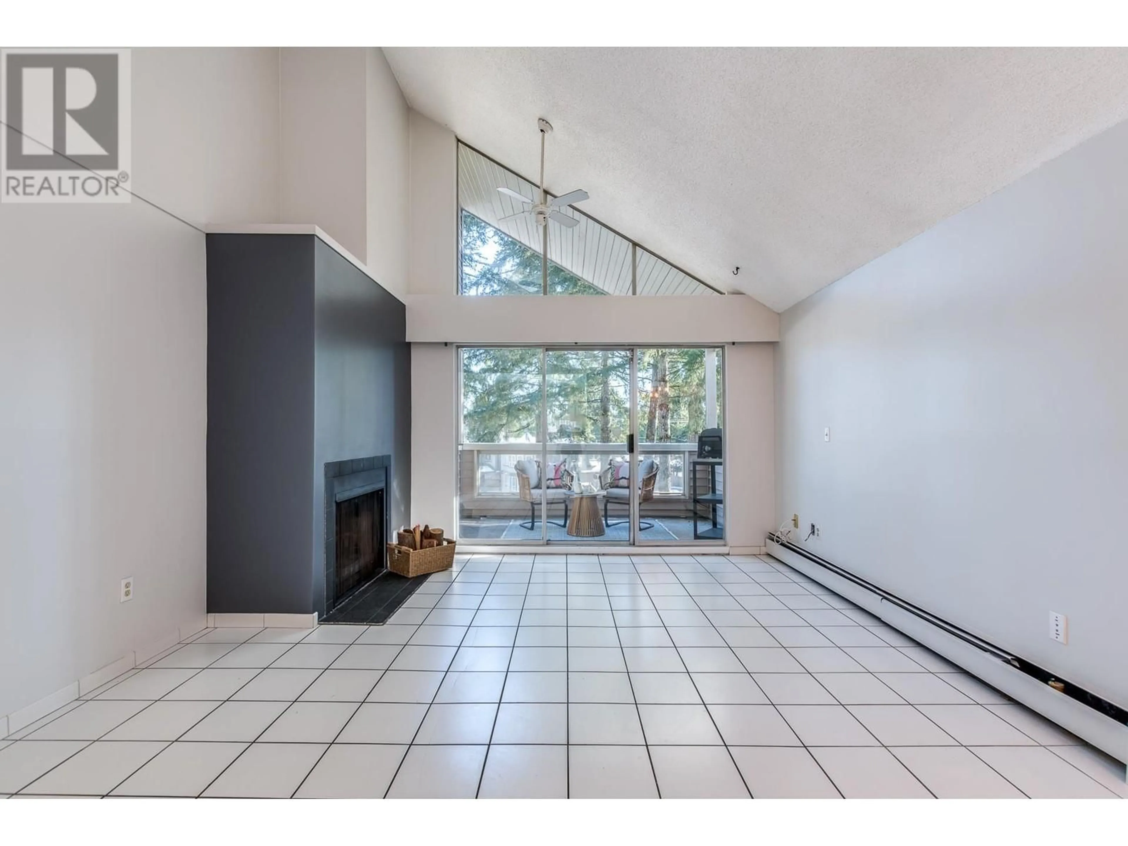 Unknown for 302 - 932 ROBINSON STREET, Coquitlam British Columbia V3J7R8