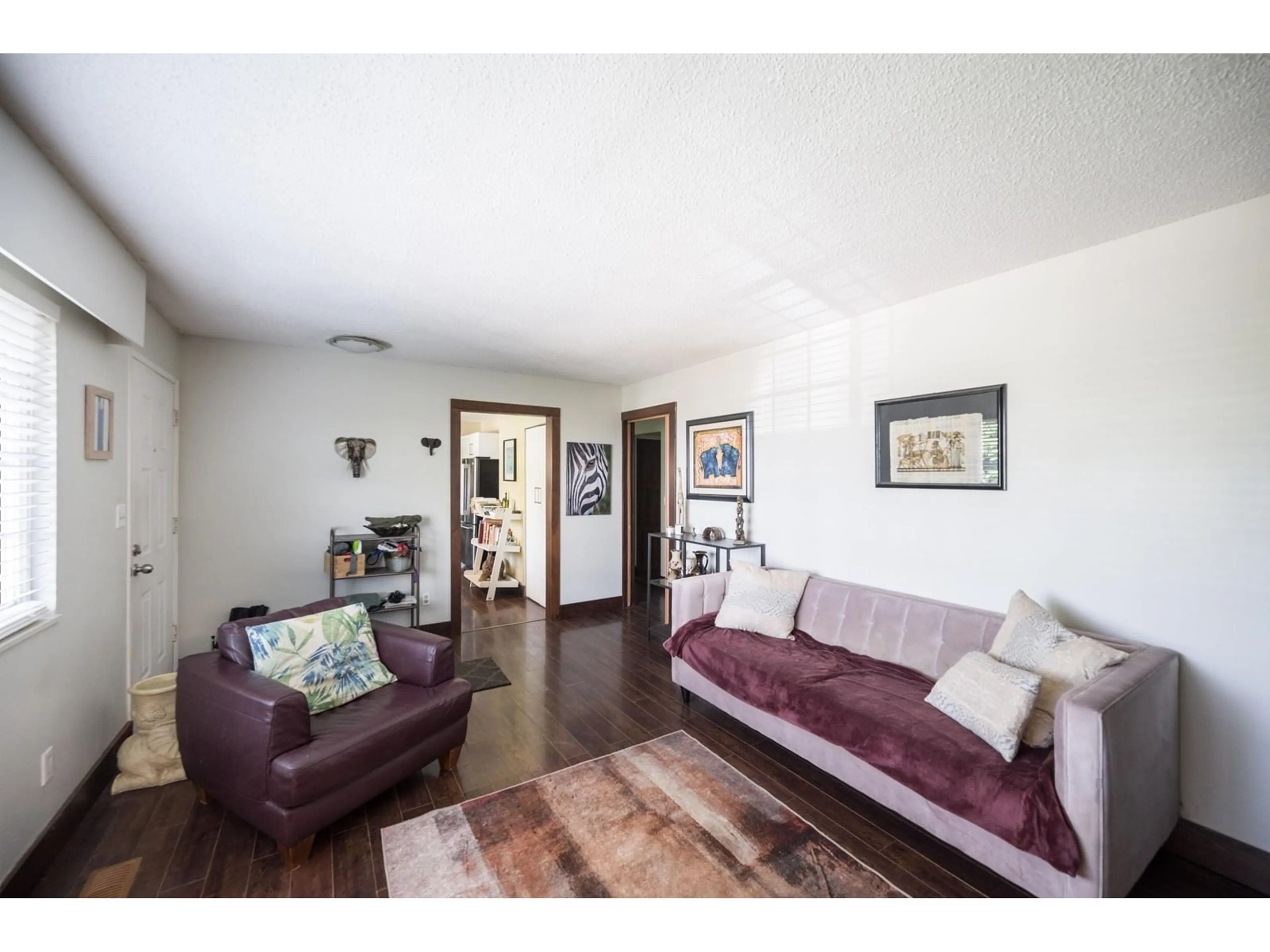 Living room with furniture, unknown for 10284 MAIN, Delta British Columbia V4C7H3