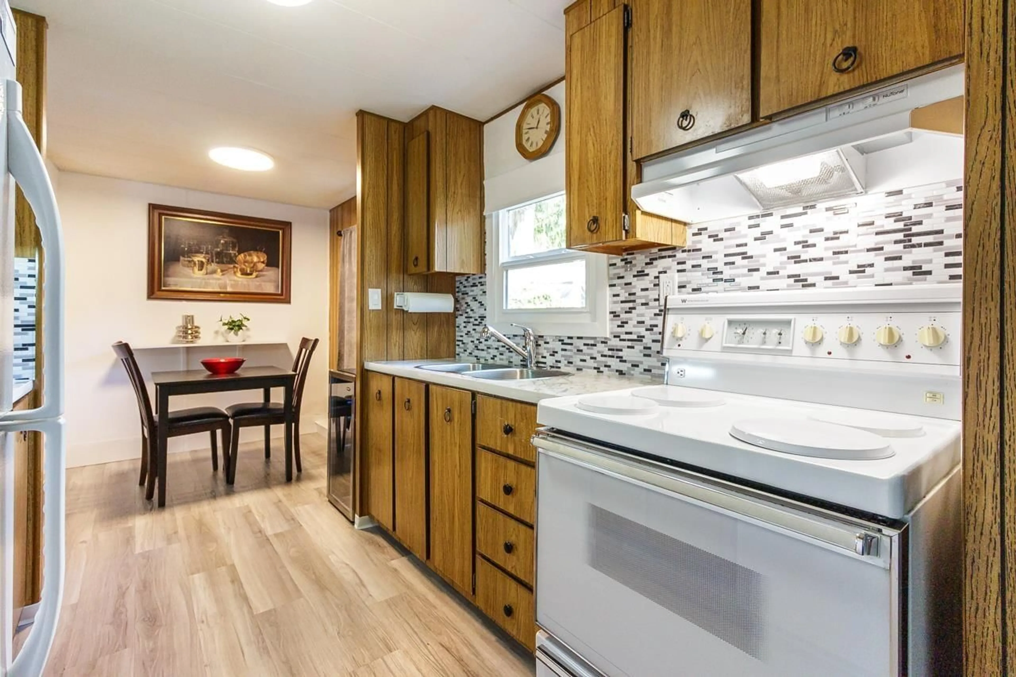 Open concept kitchen, unknown for 56 - 9080 198, Langley British Columbia V1M3A8