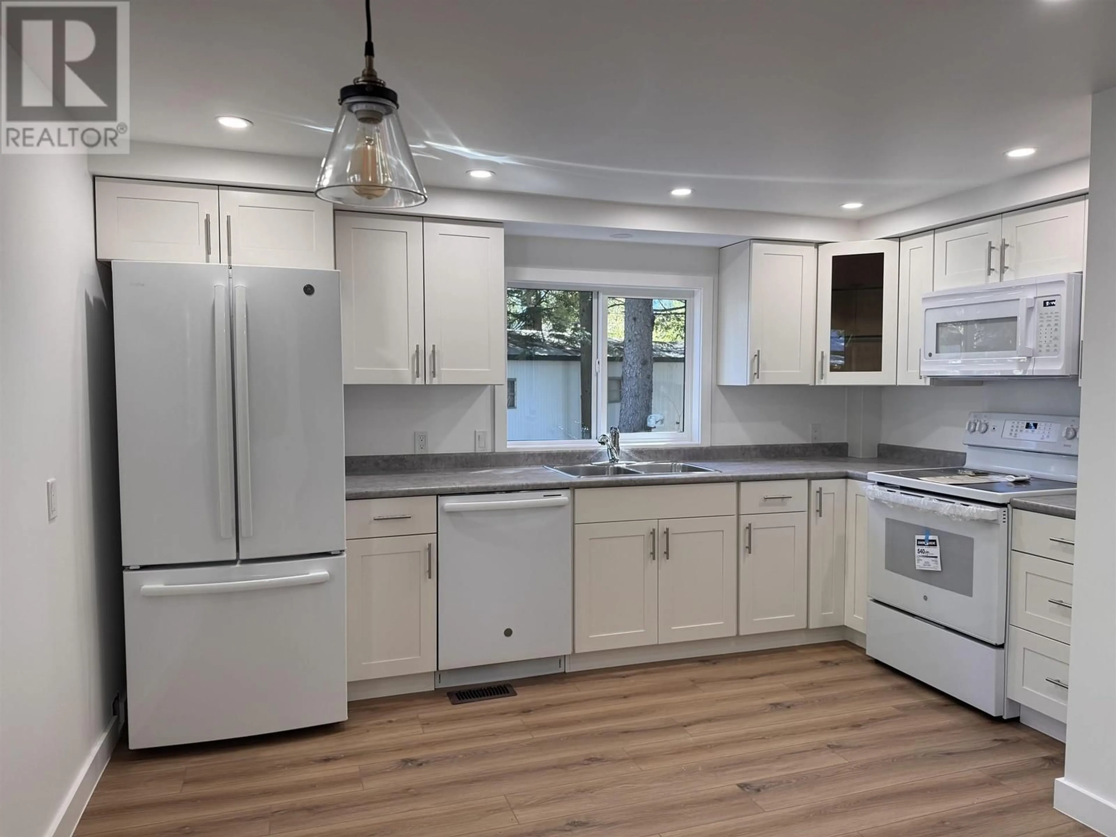 Open concept kitchen, unknown for 16 - 5016 PARK AVENUE, Terrace British Columbia V8G1X1
