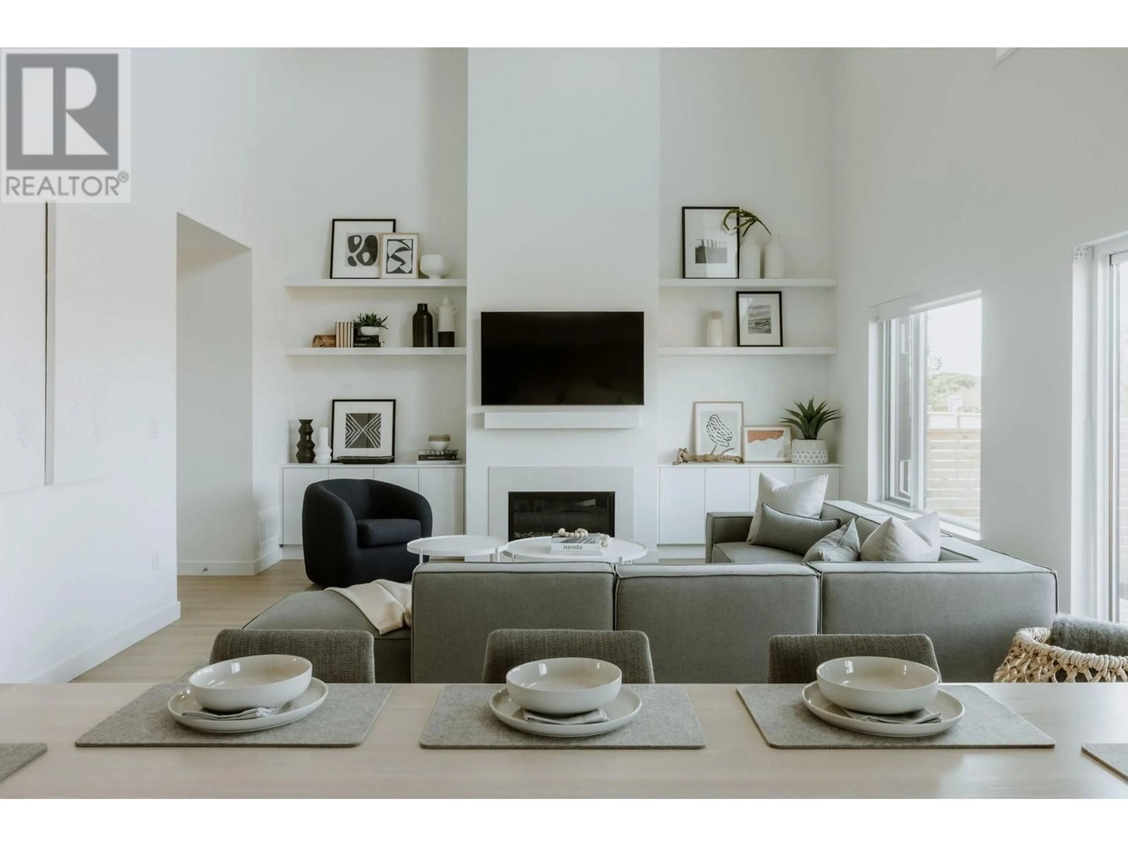 Living room with furniture, unknown for 4593 CATTAIL WAY, Tsawwassen British Columbia V4M0G8