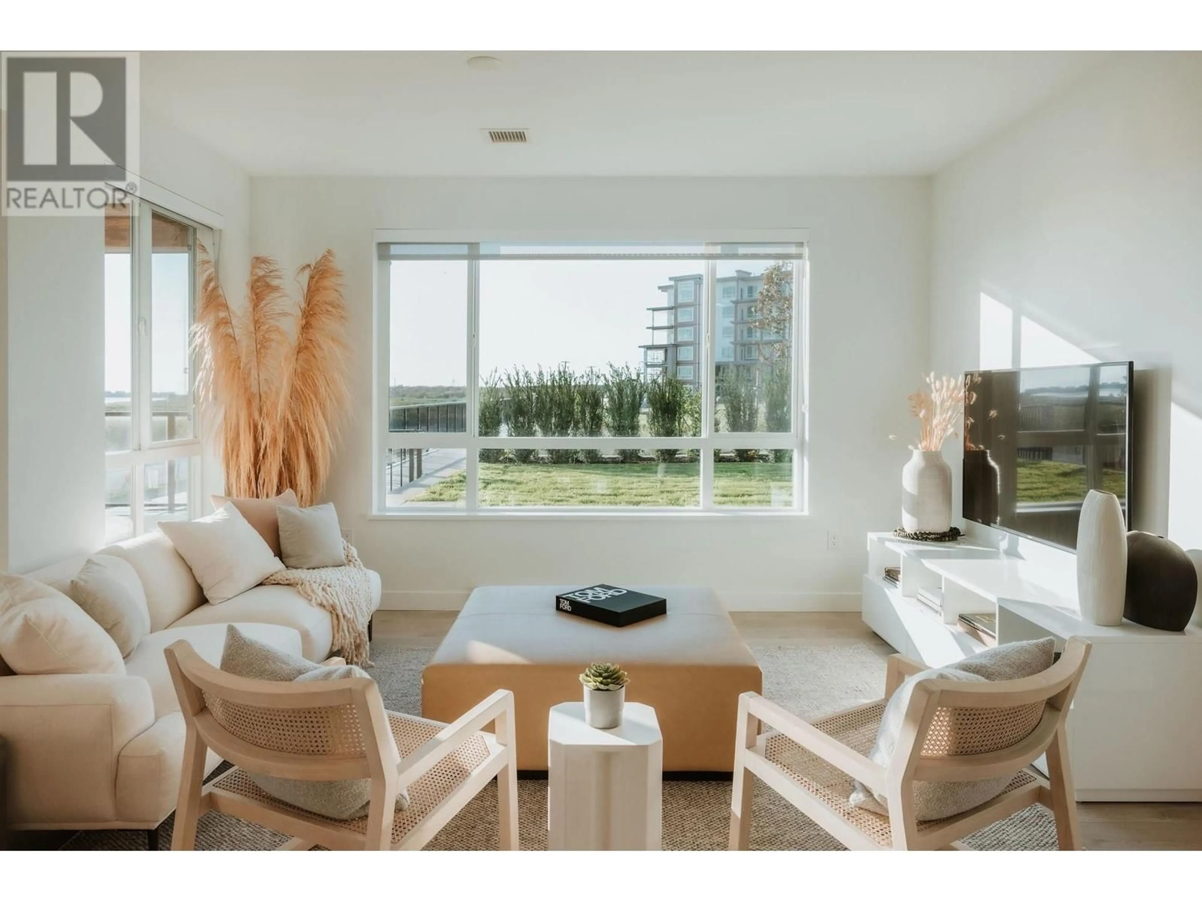 Living room with furniture, unknown for 209 - 2463 RABBIT DRIVE, Tsawwassen British Columbia V4M0G6