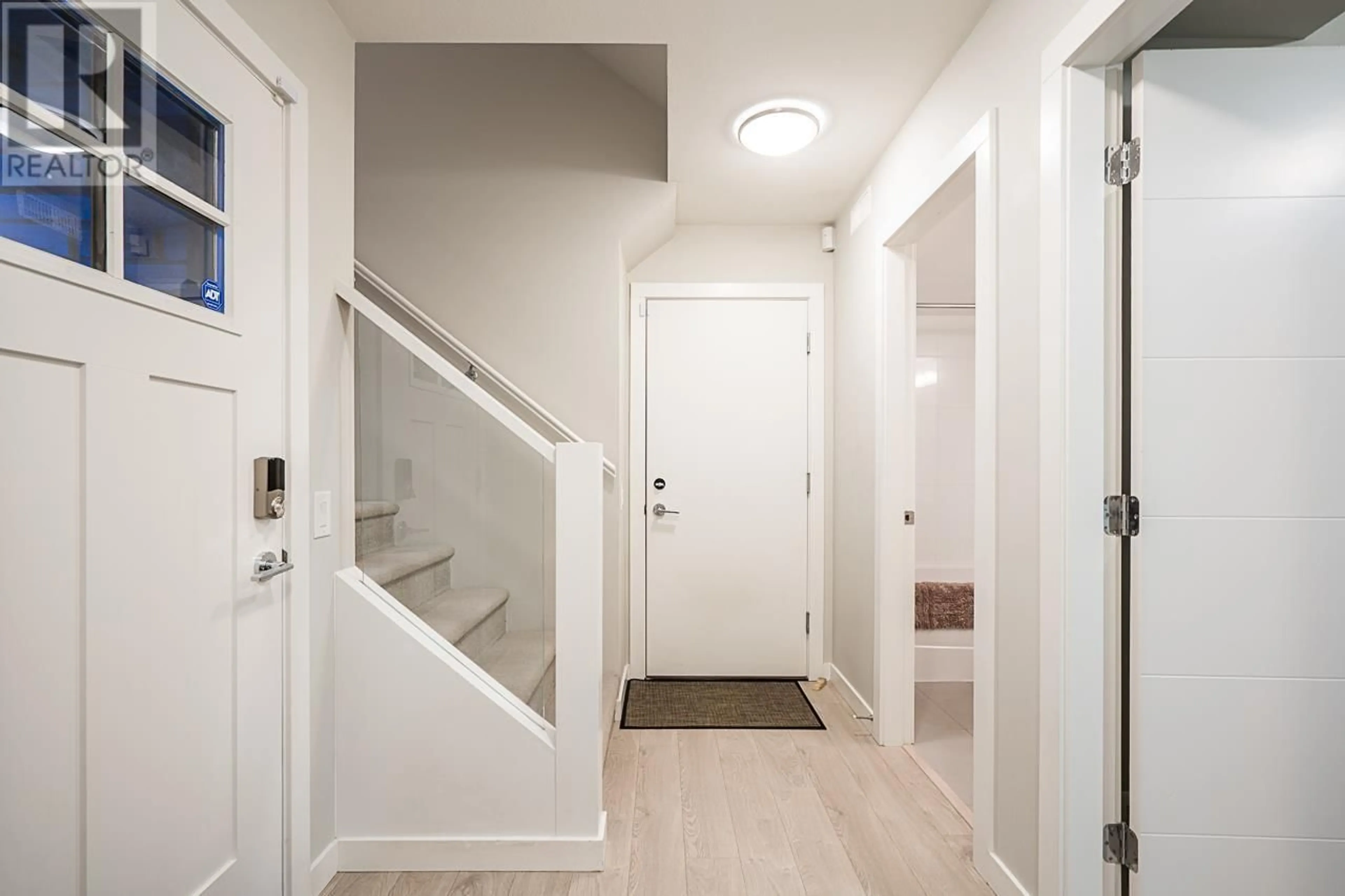 Indoor entryway for 4991 NO. 5 ROAD, Richmond British Columbia V6X0S9