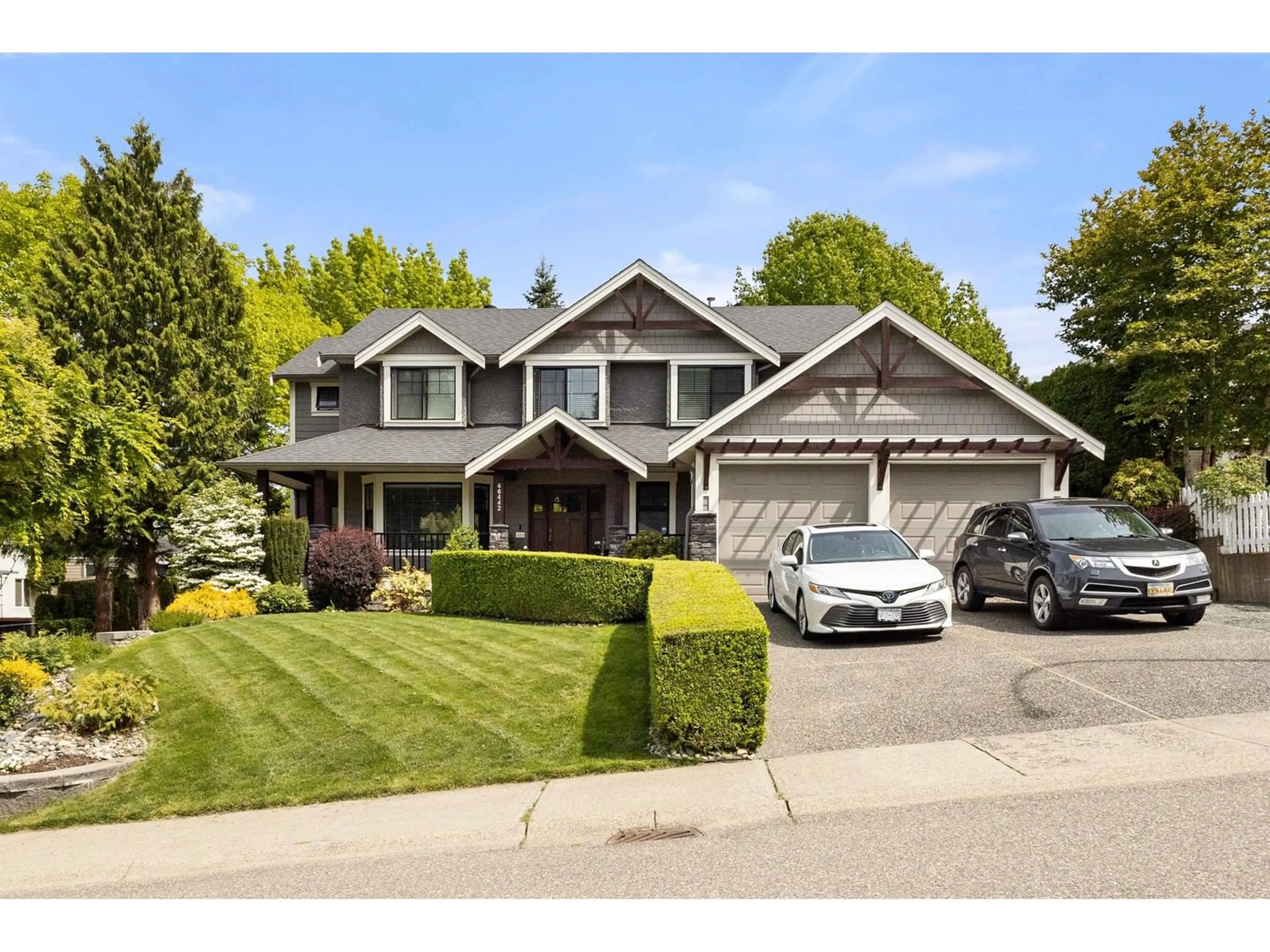Home with vinyl exterior material, street for 46442 EDGEMONT PLACE, Chilliwack British Columbia V2R3Y5