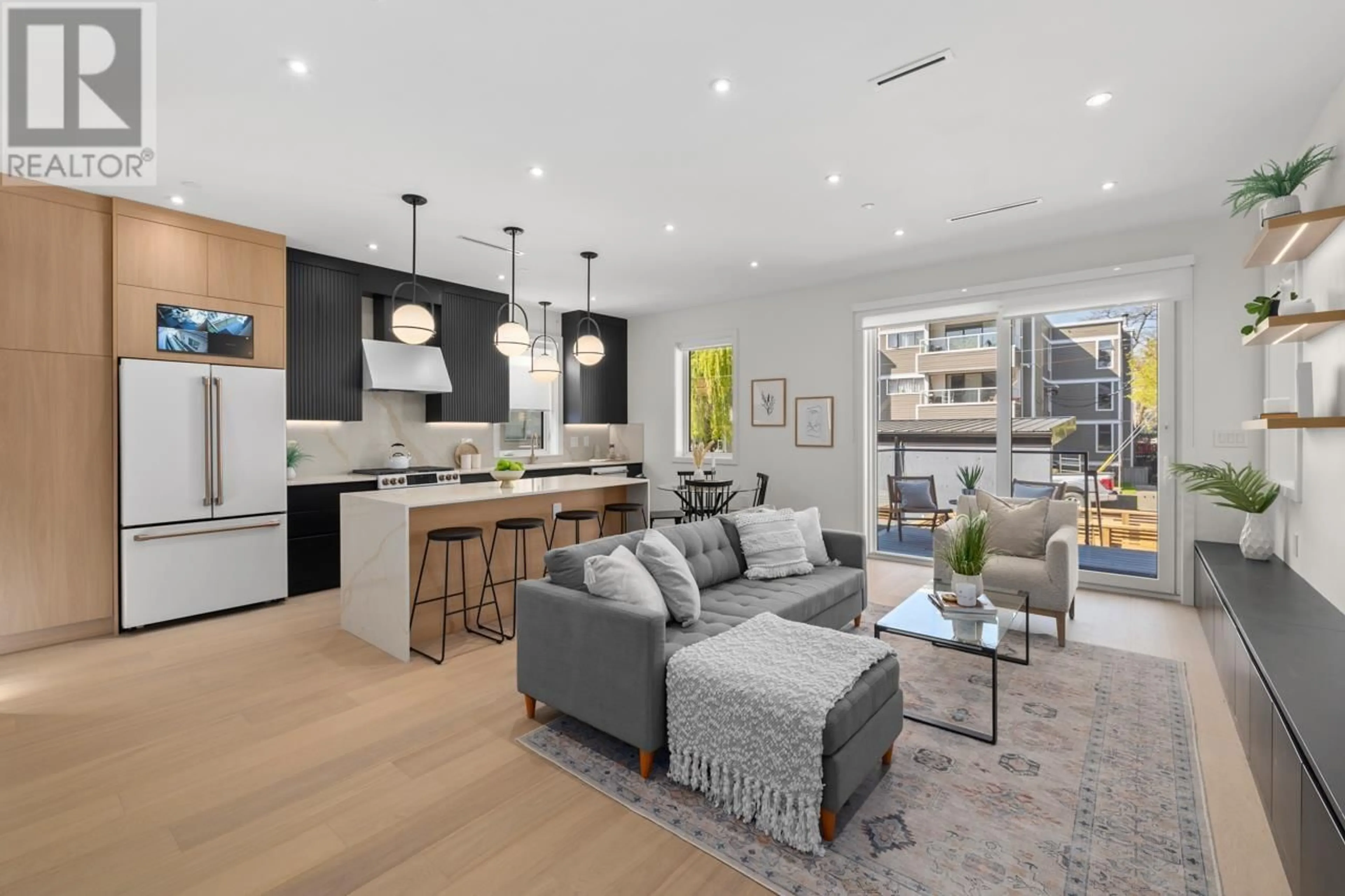 Open concept kitchen, unknown for 679 18TH AVENUE, Vancouver British Columbia V5Z1V9