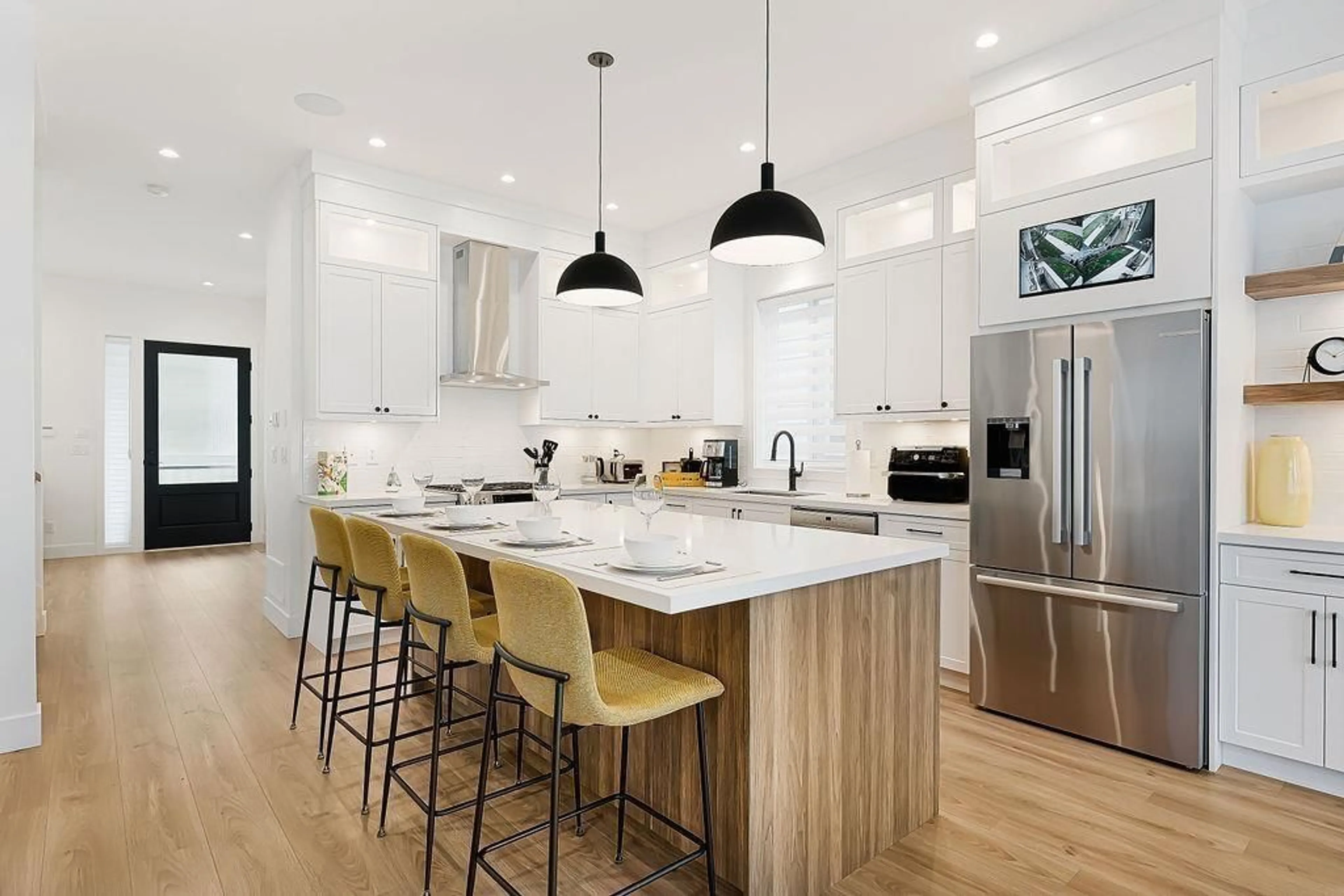 Contemporary kitchen, unknown for 7609 197, Langley British Columbia V2Y1S2